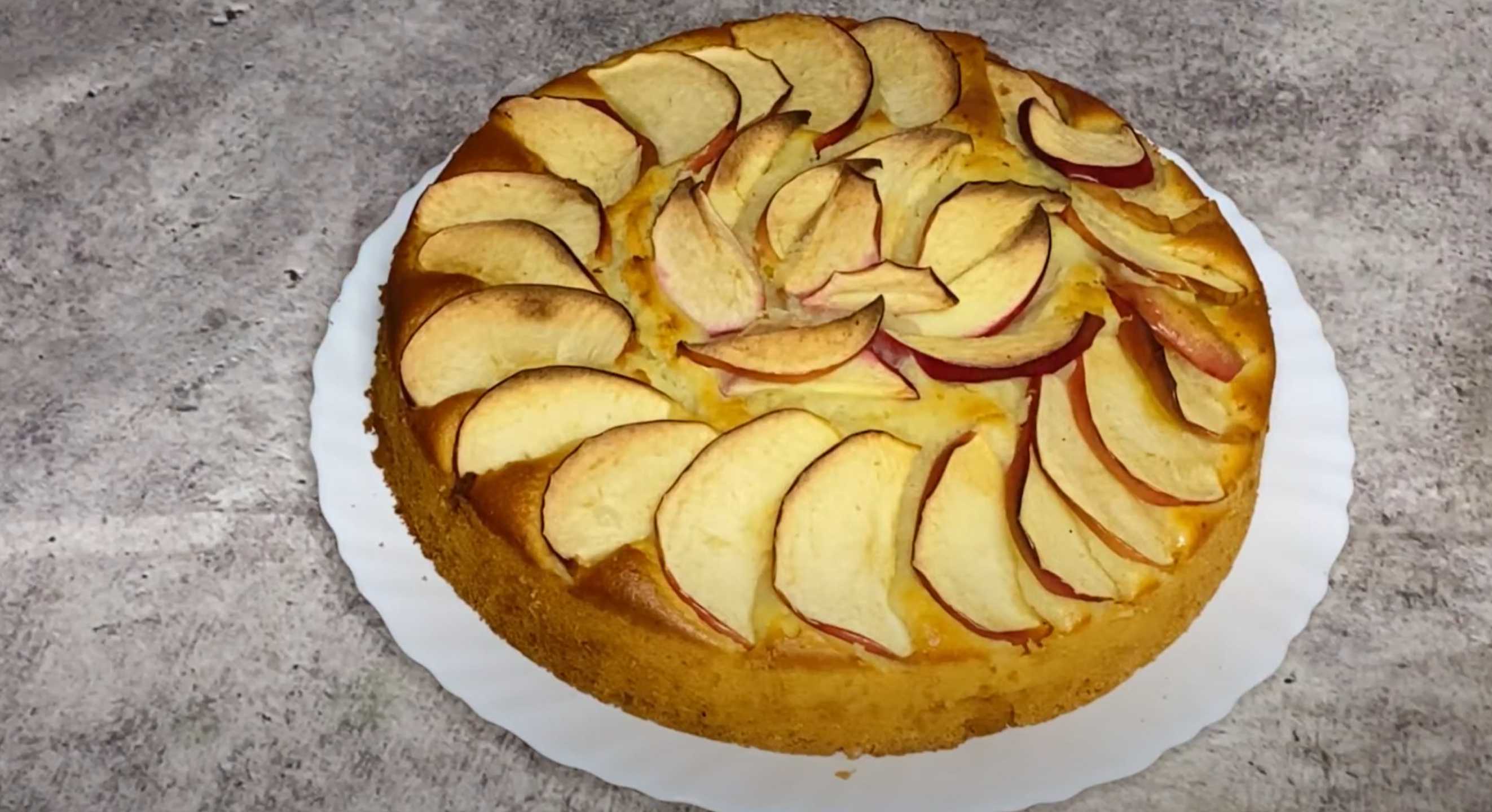 Charlotte aux pommes et au kéfir - Étape 10