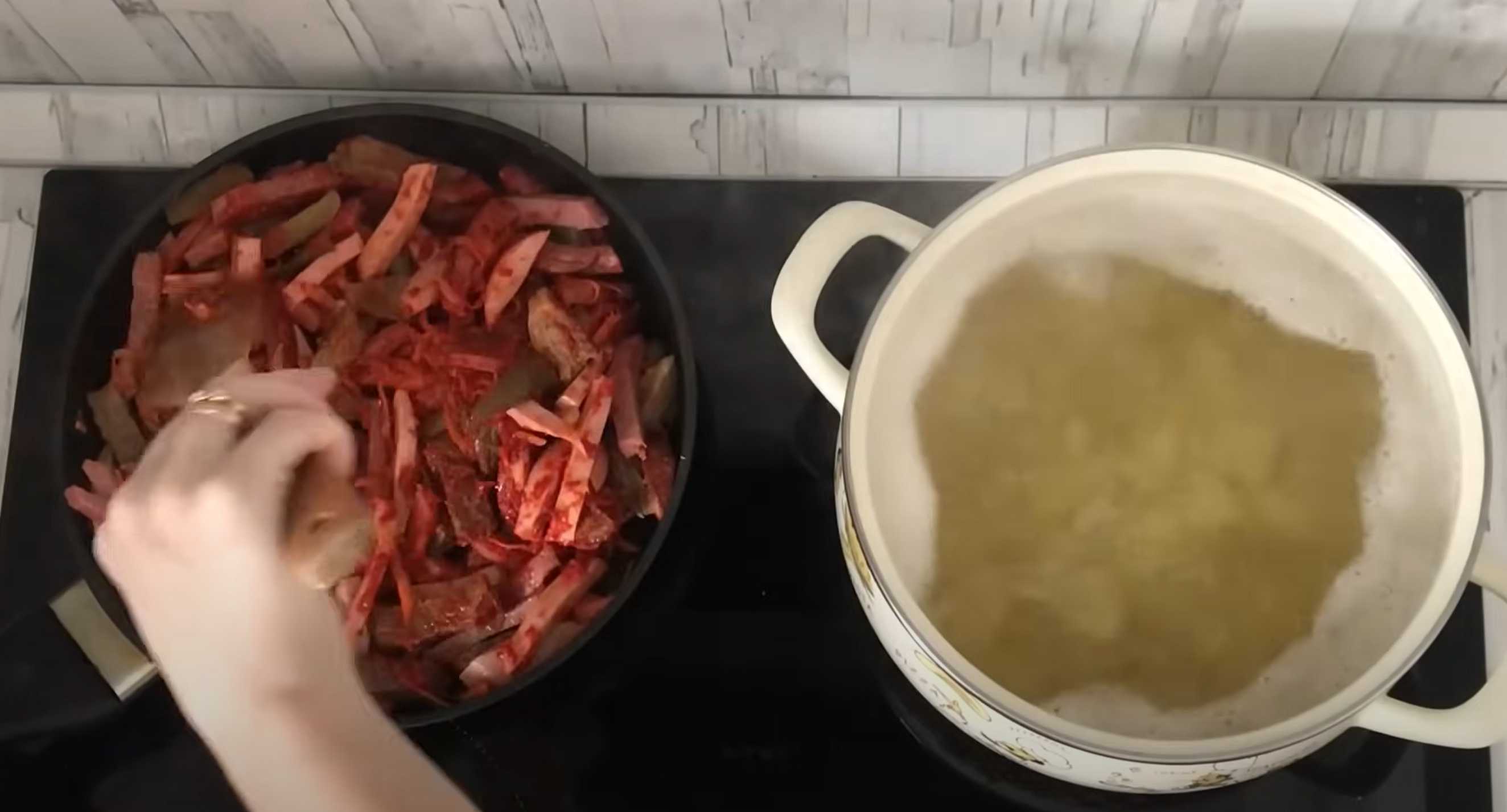 Solyanka classique aux pommes de terre - Étape 6