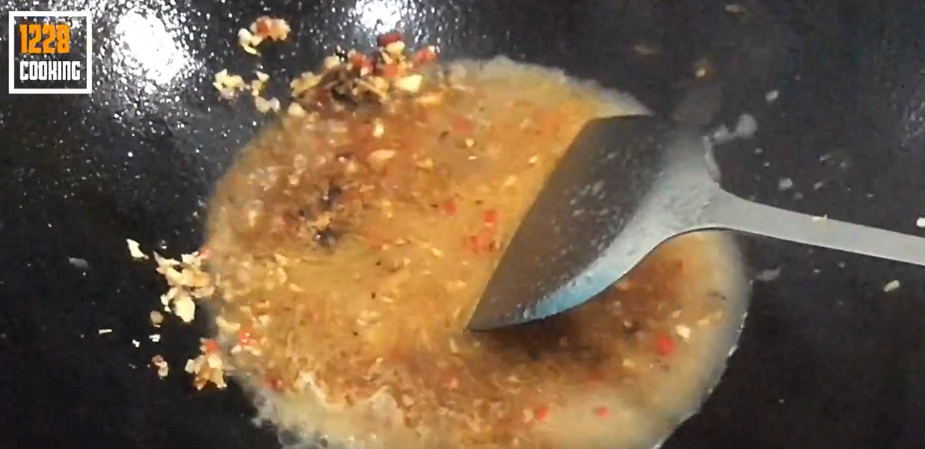 Poisson frit à la sauce aux haricots épicée - Étape 7