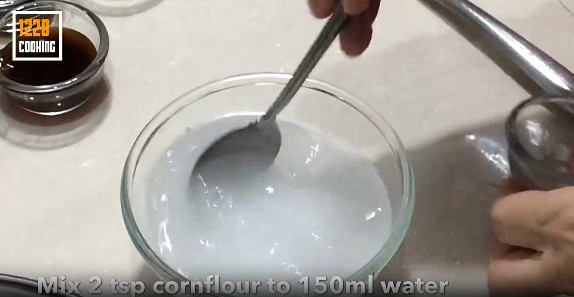 Poisson frit à la sauce aux haricots épicée - Étape 3