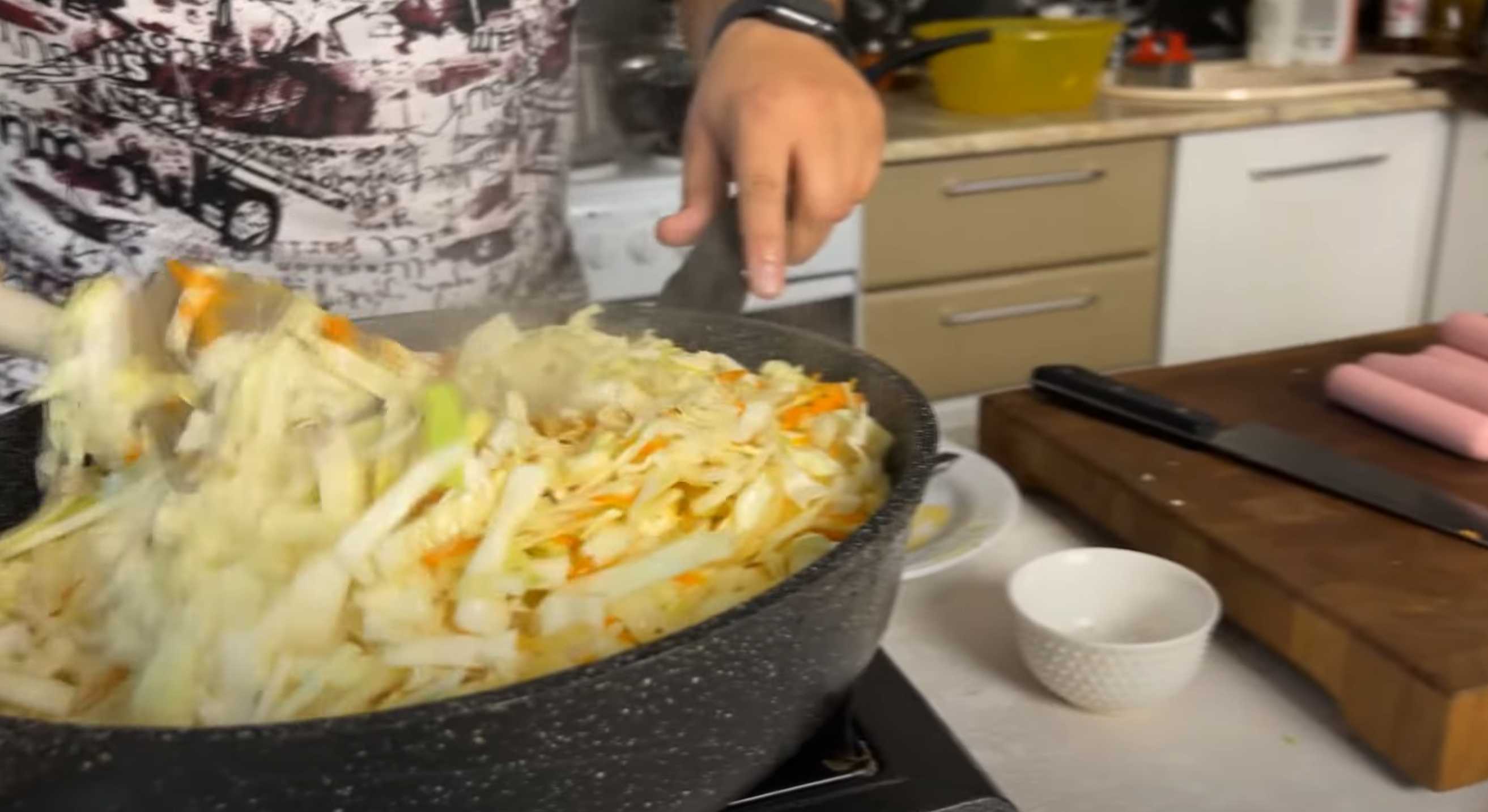 Solyanka au chou et à la viande - Étape 7