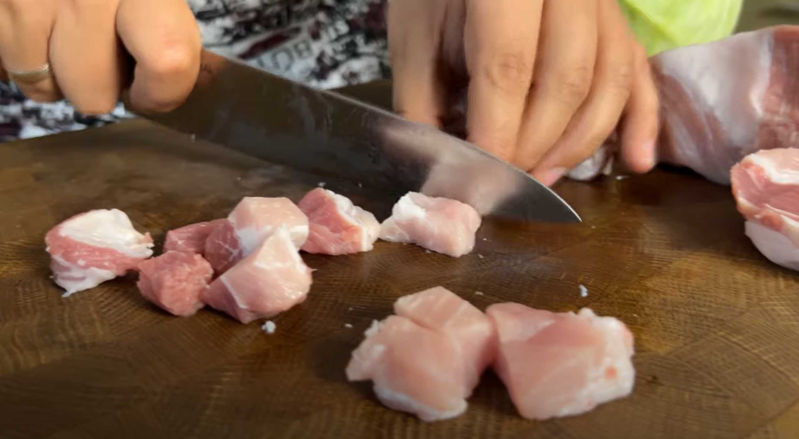 Solyanka au chou et à la viande - Étape 1