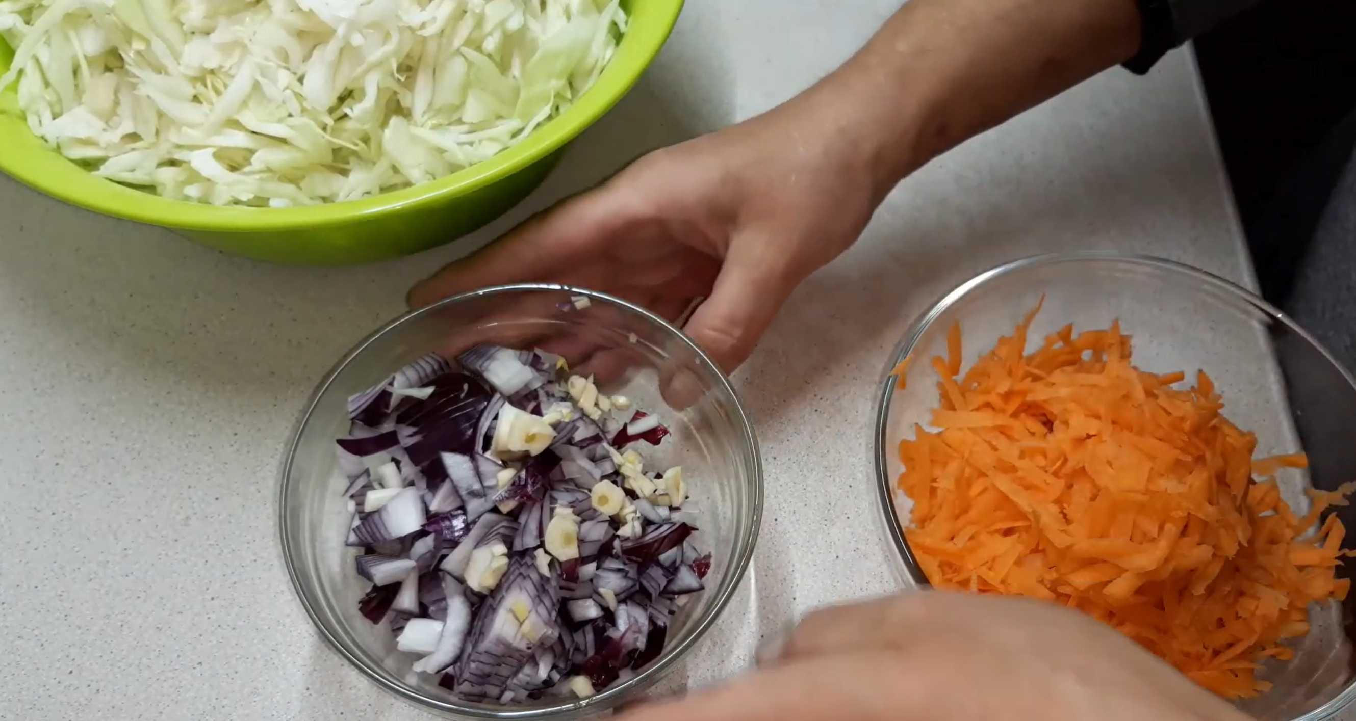 Solyanka aux saucisses - Étape 1