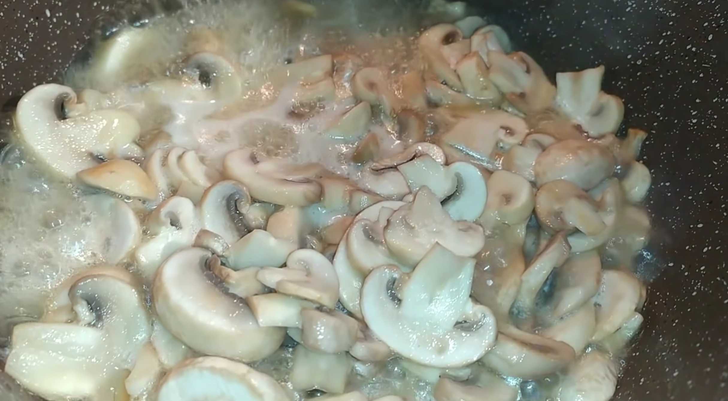 Solyanka aux champignons pour l'hiver - Étape 5