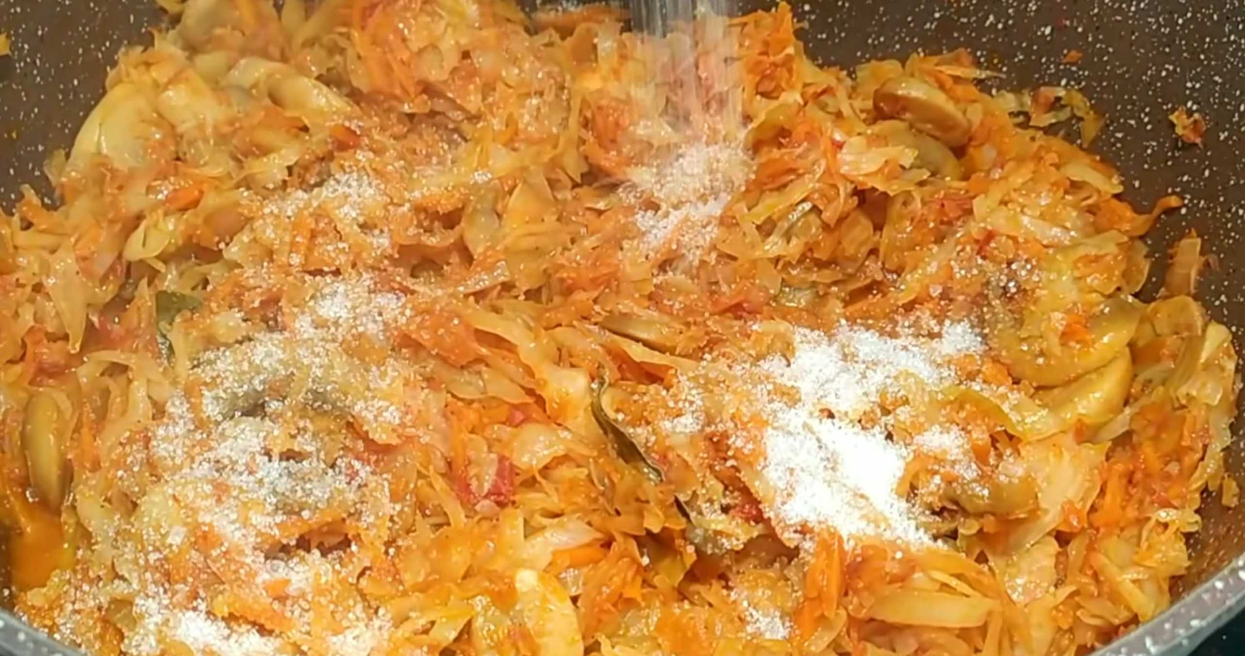 Solyanka aux champignons pour l'hiver - Étape 8