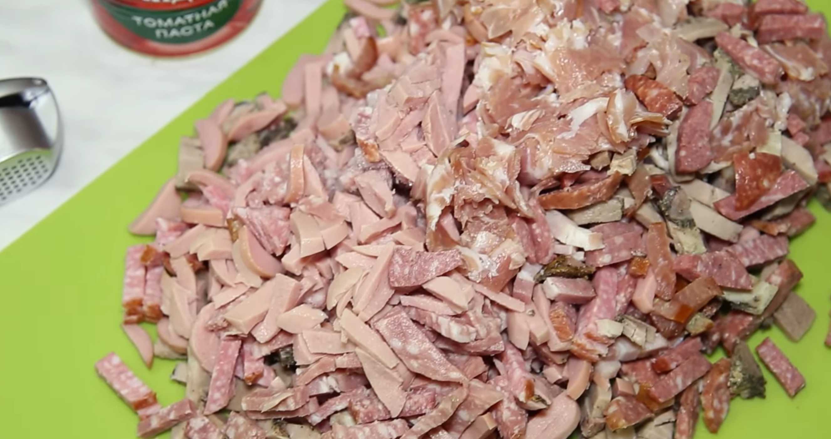 Solyanka végétarienne à la saucisse - Étape 4