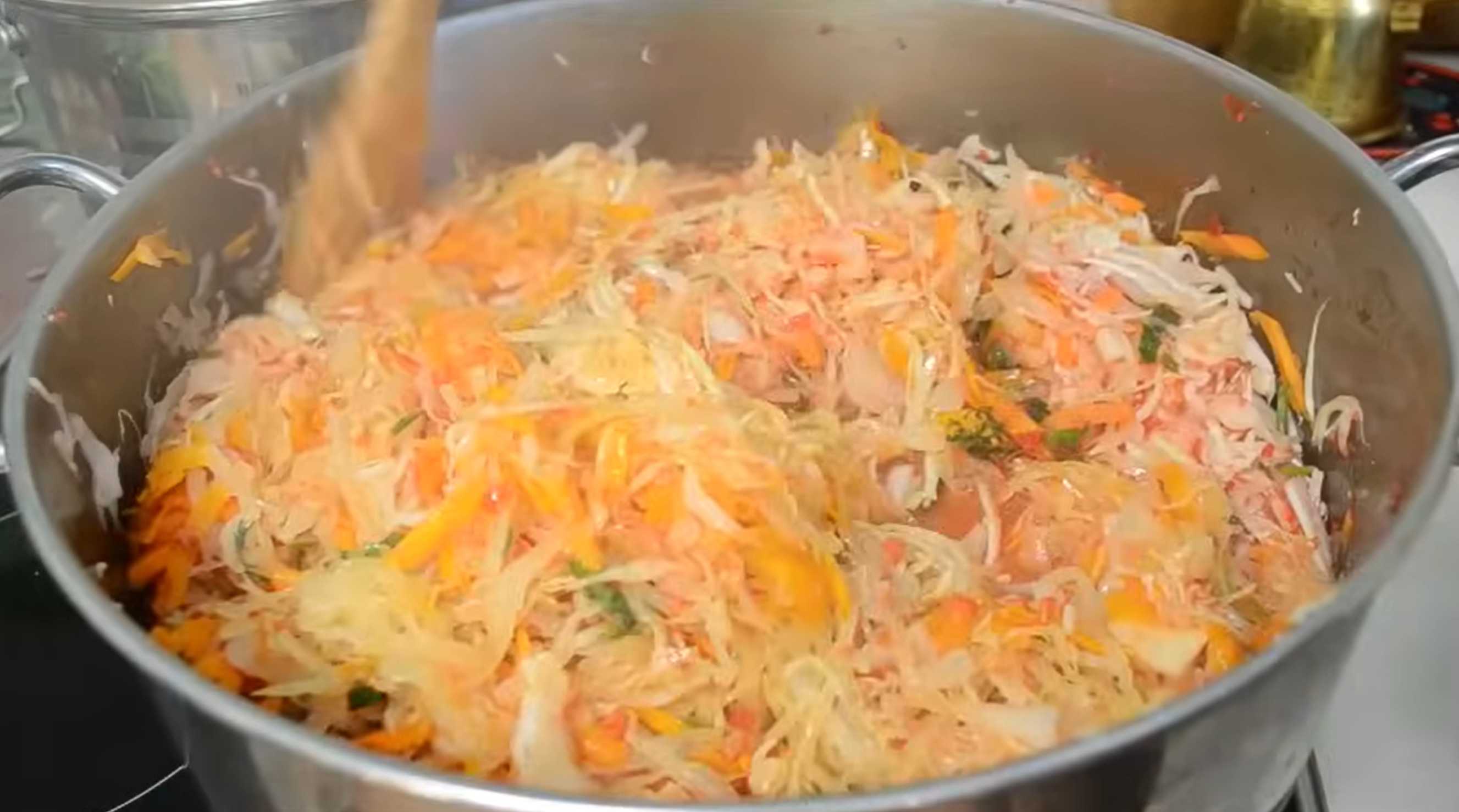 Solyanka au chou et à la tomate - Étape 6