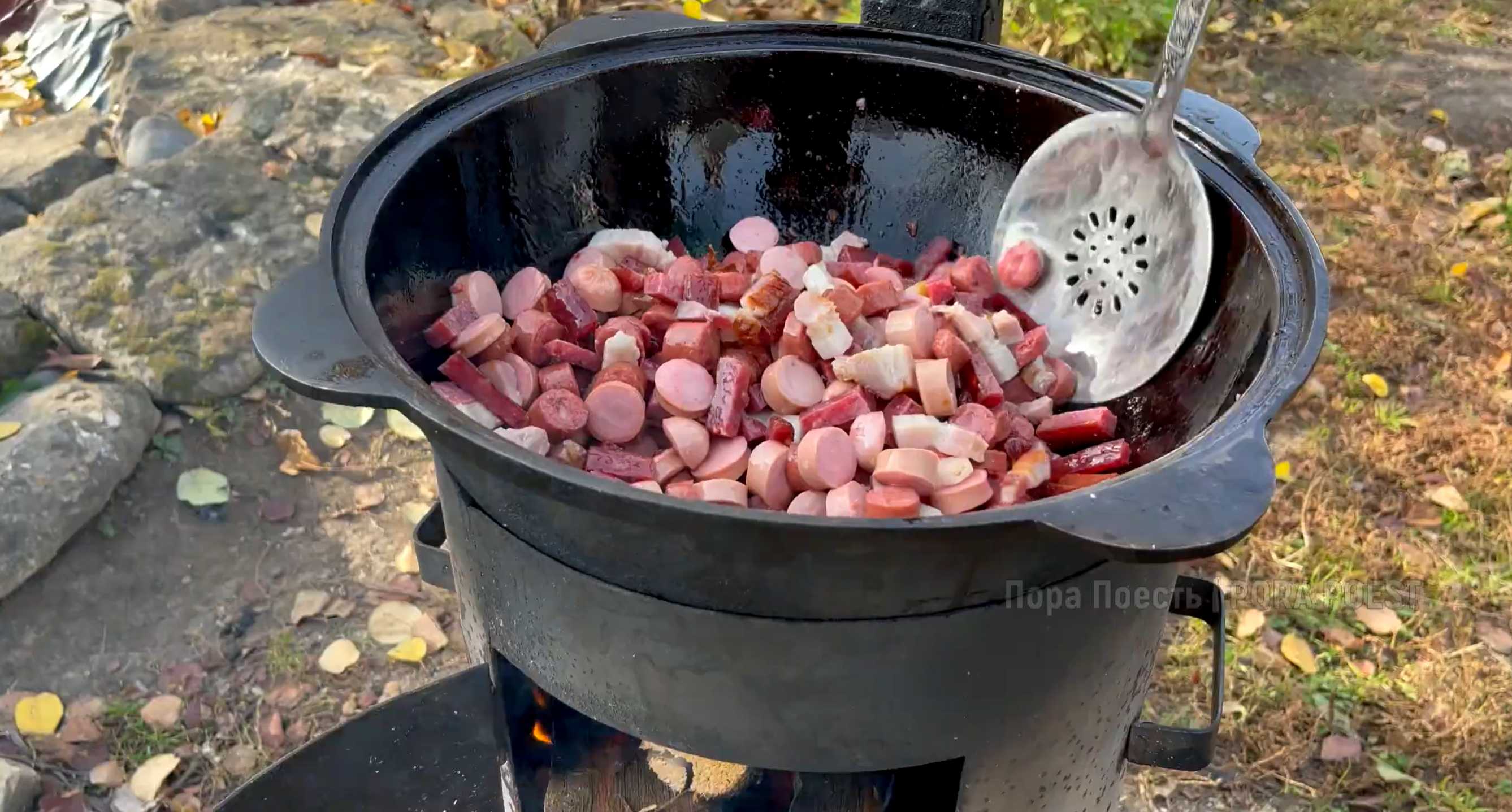 Solyanka aux viandes fumées - Étape 1