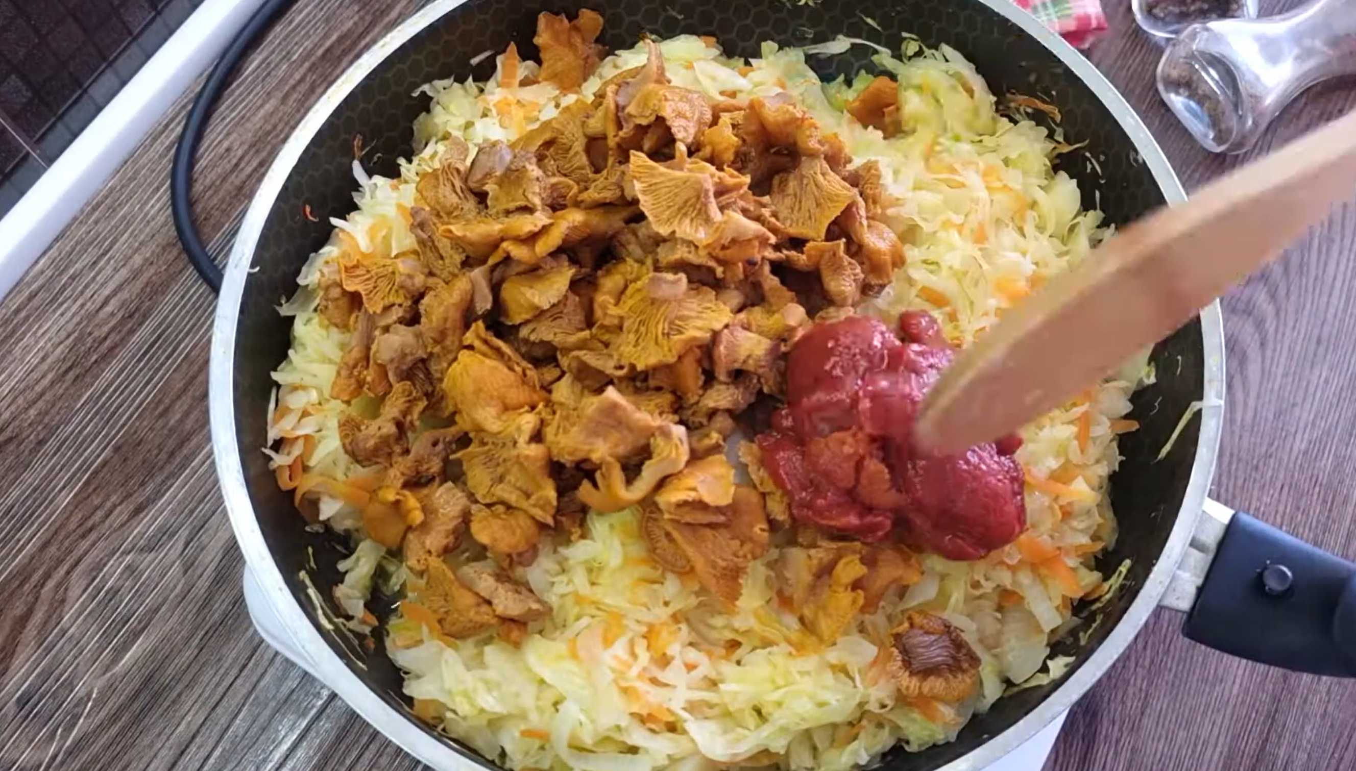 Chanterelle Solyanka - Étape 4