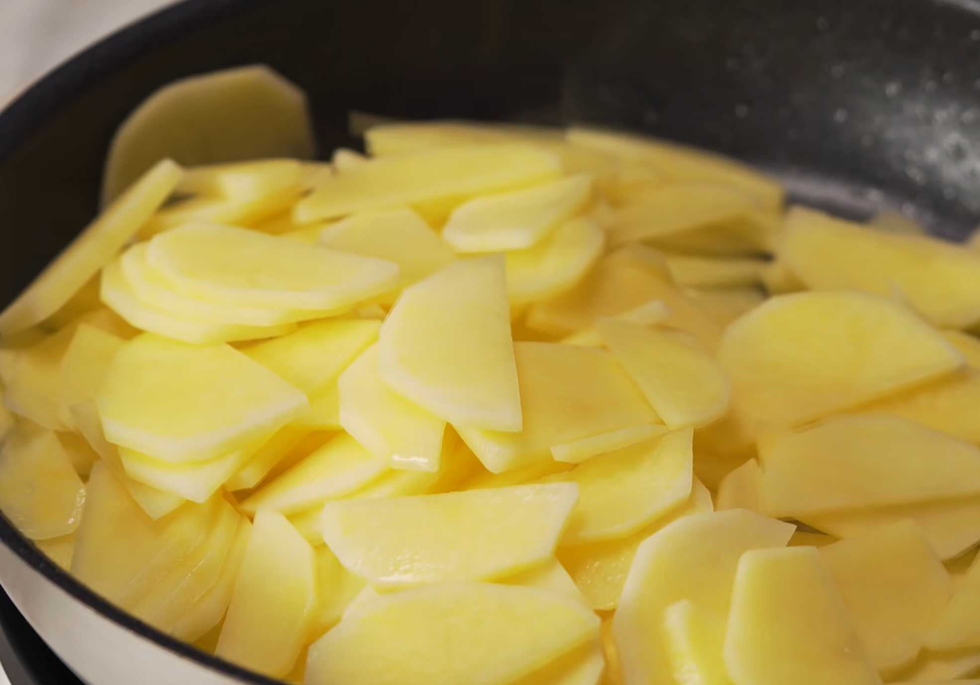 Pommes de terre sautées aux chanterelles - Étape 7