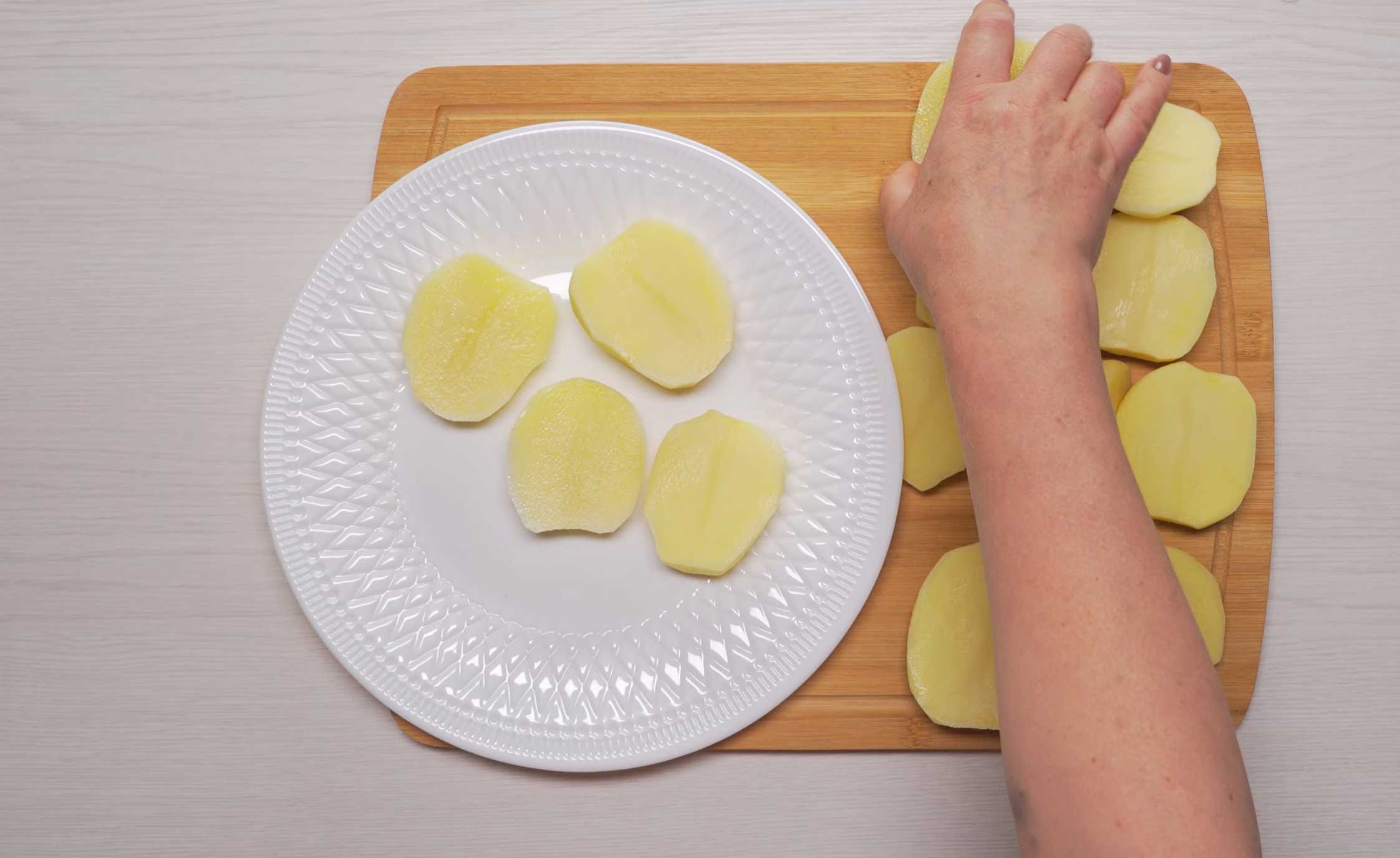 Pommes de terre frites dorées à la poêle - Étape 1