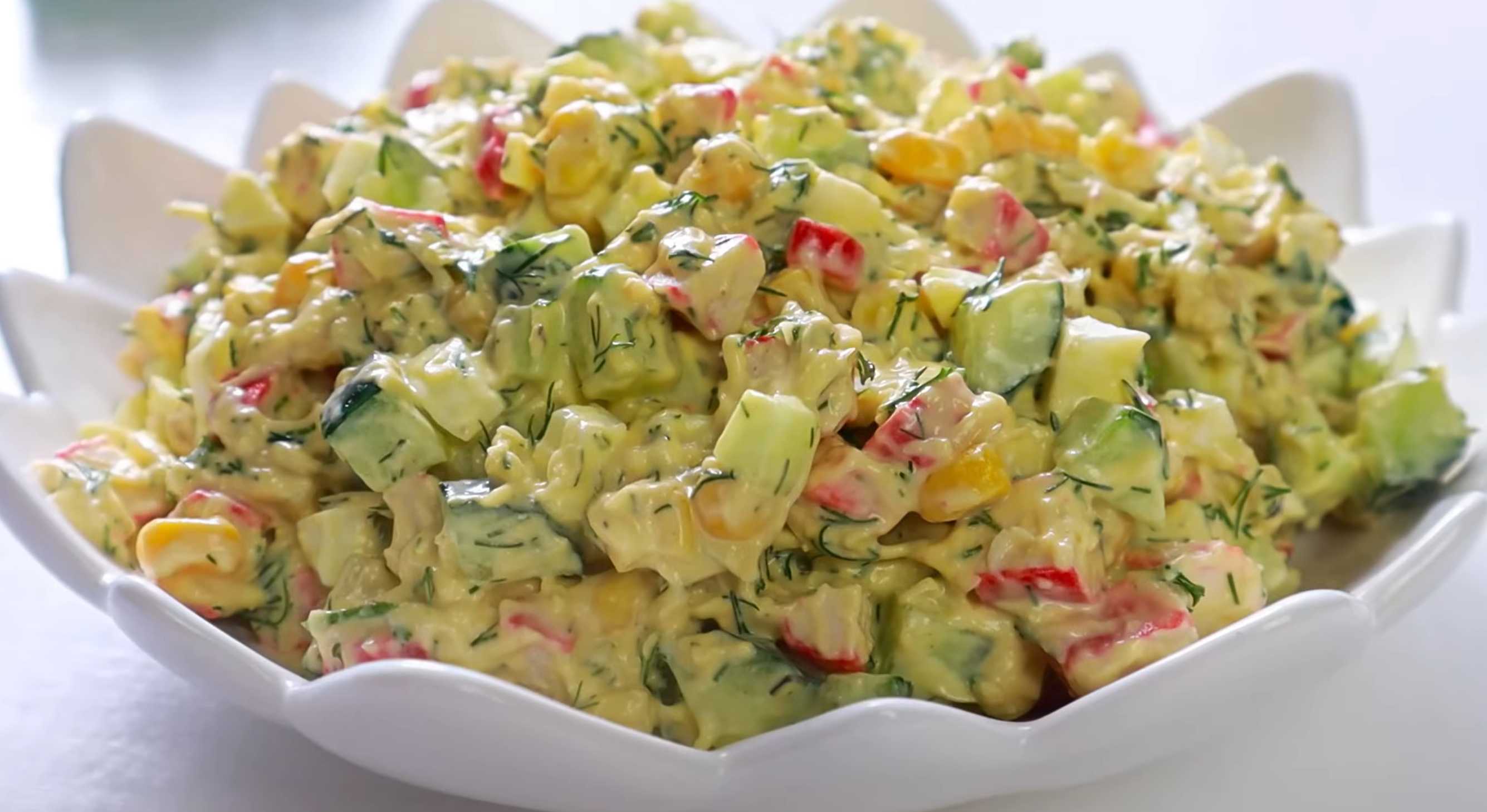 Salade de bâtonnets de crabe et de maïs - Étape 10