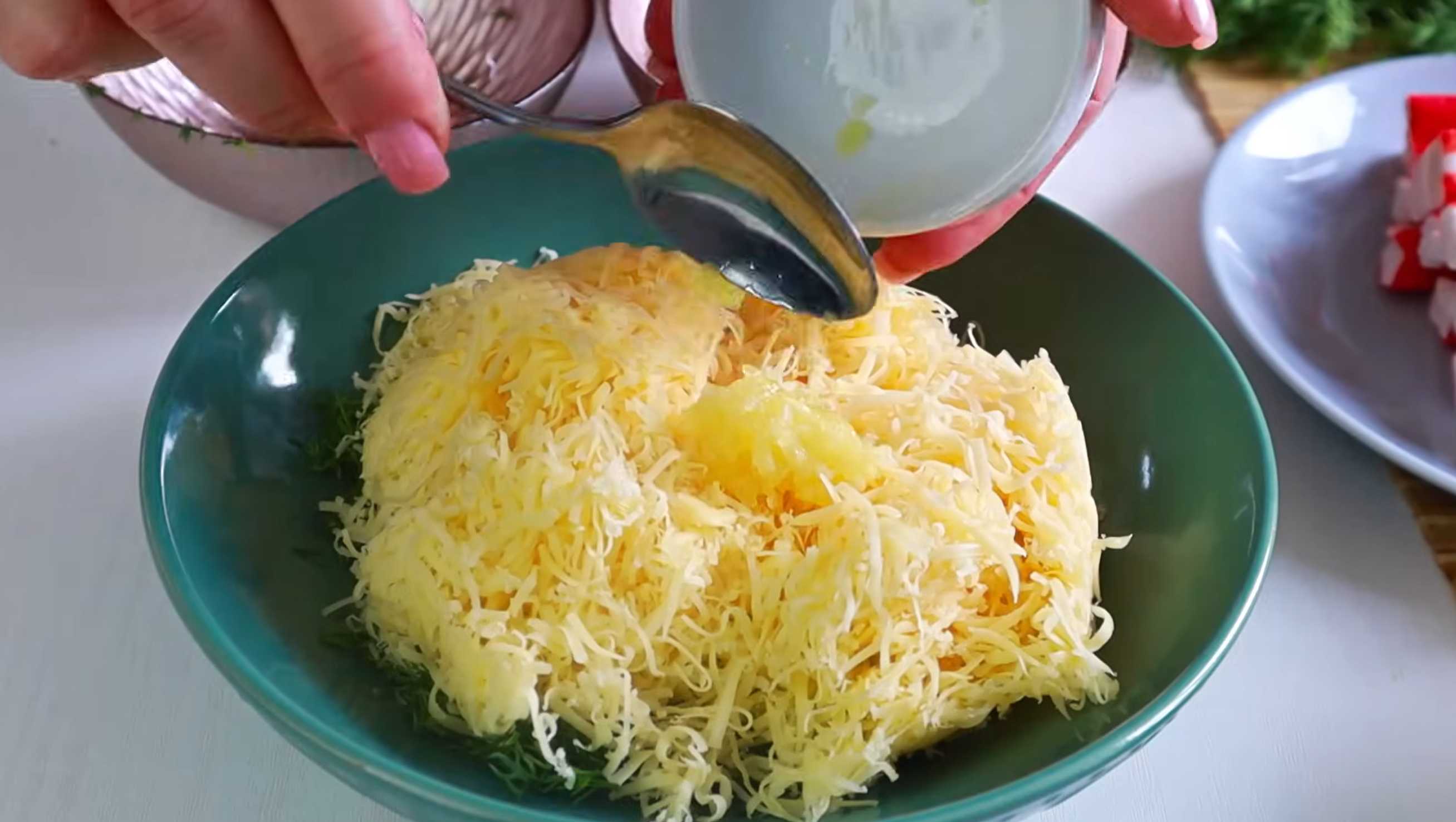 Salade de bâtonnets de crabe et de maïs - Étape 3