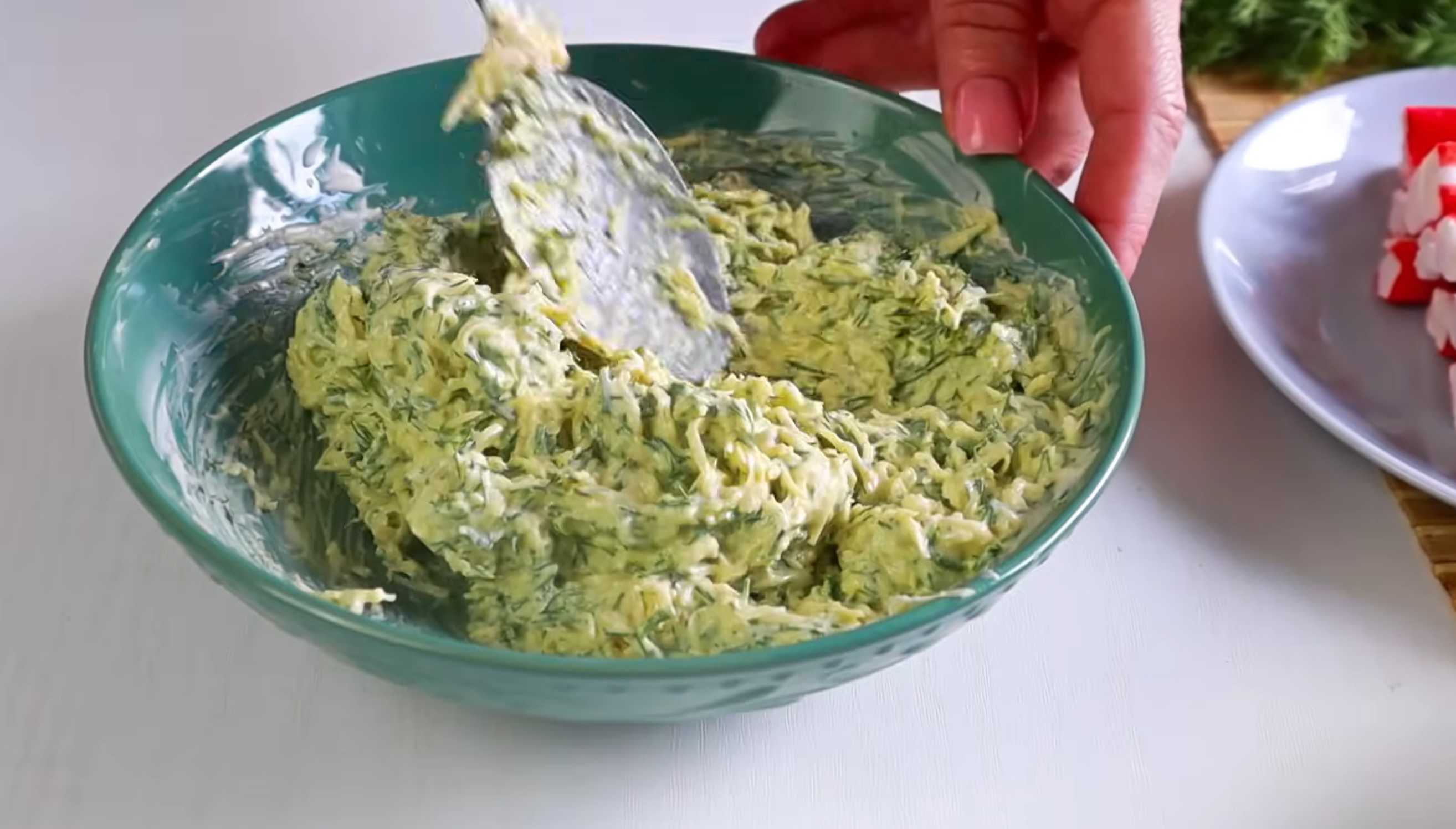 Salade de bâtonnets de crabe et de maïs - Étape 5