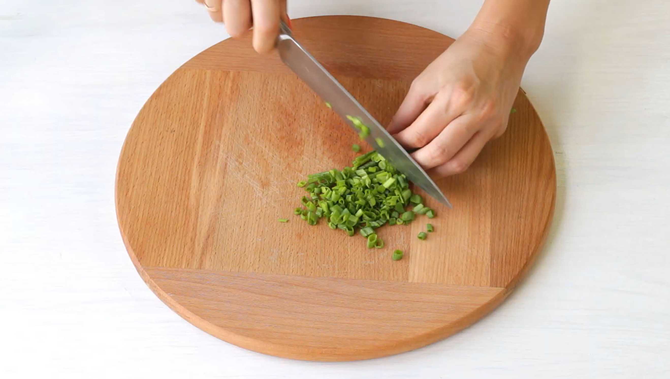 Salade de crabe au maïs et au concombre - Étape 4