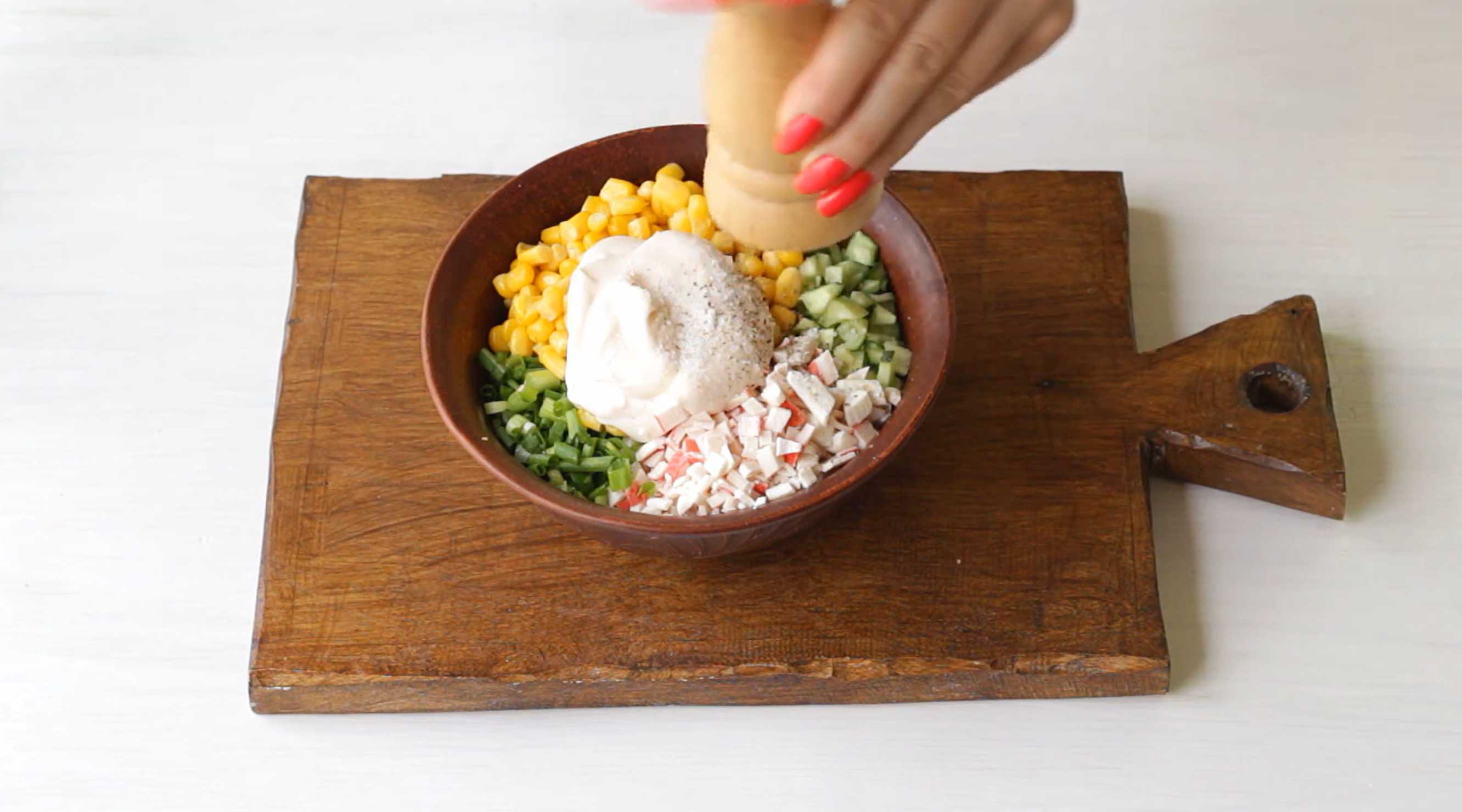 Salade de crabe au maïs et au concombre - Étape 7