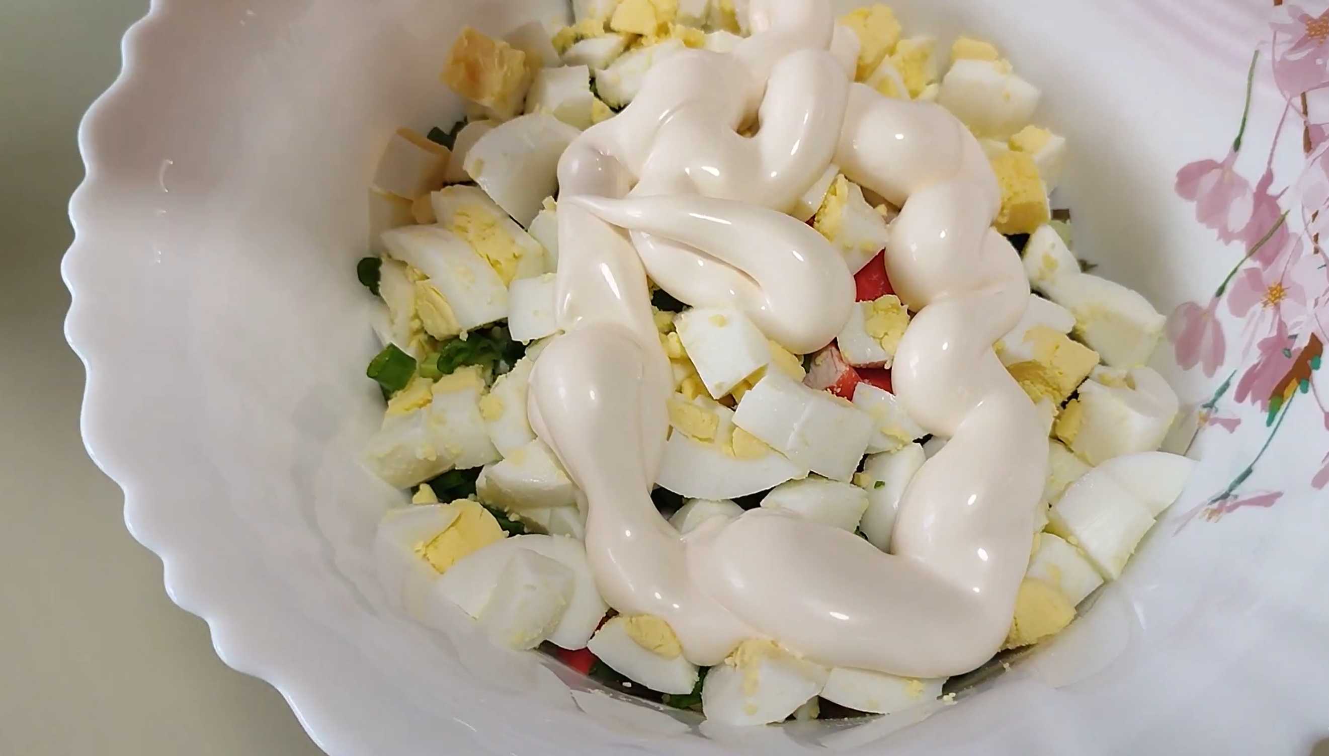 Salade d'algues aux bâtonnets de crabe - Étape 4