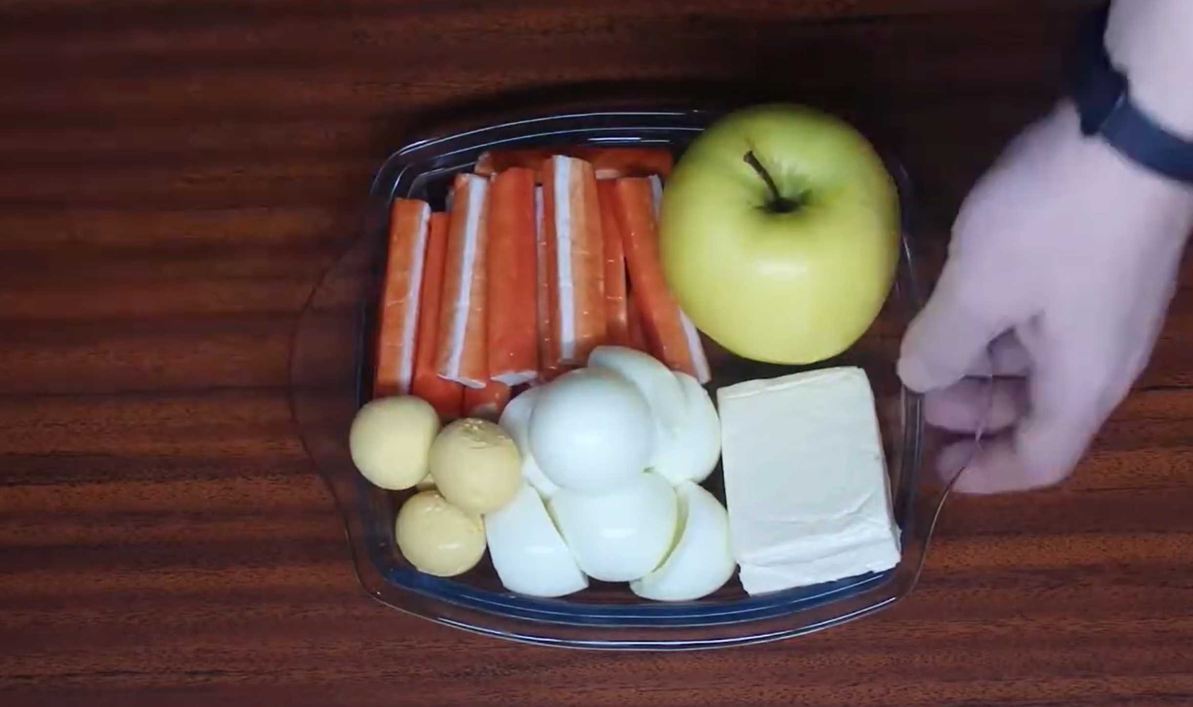 Salade de crabe aux pommes - Étape 1