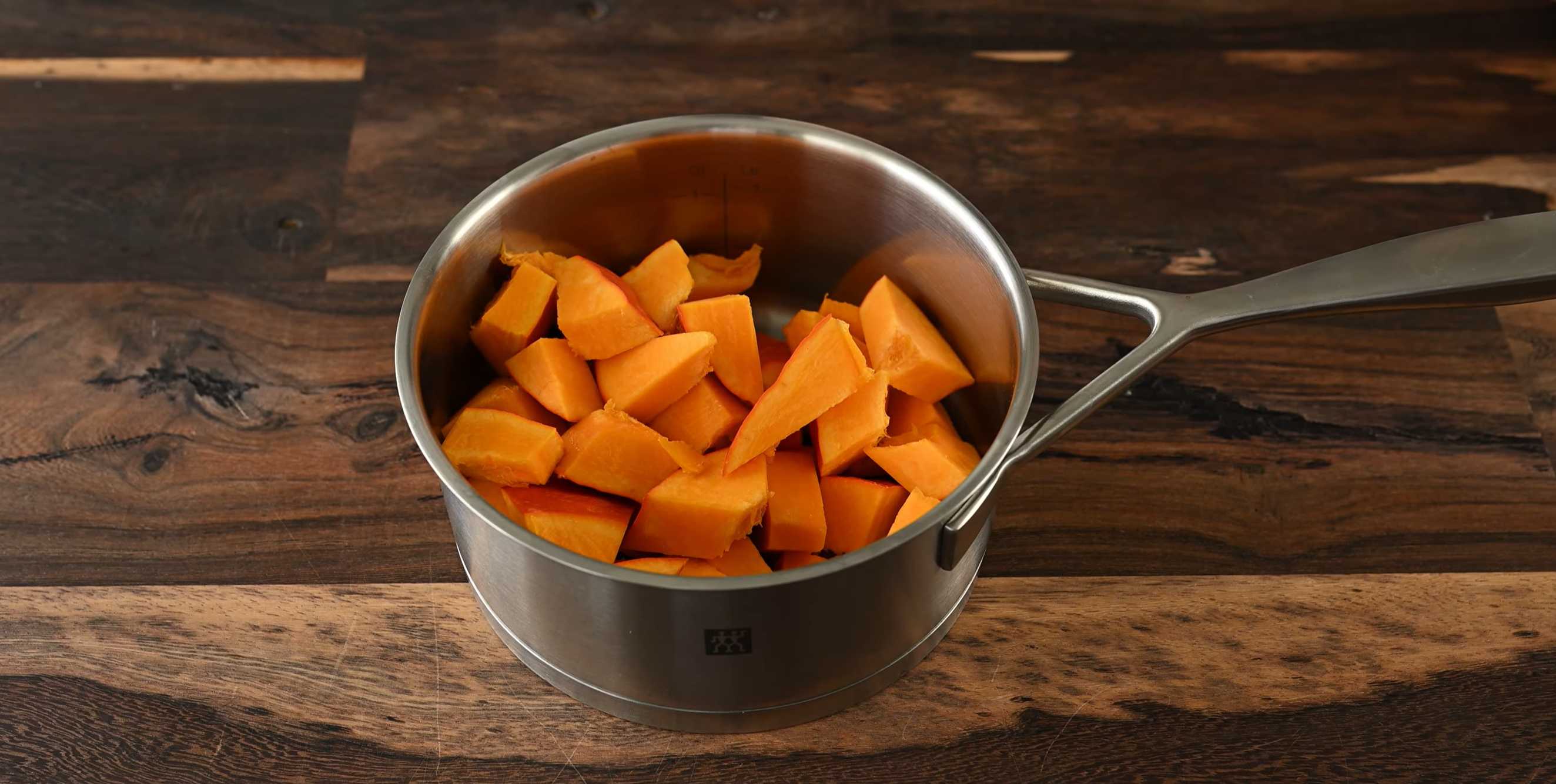 Petit-déjeuner végétalien aux œufs brouillés - Étape 1