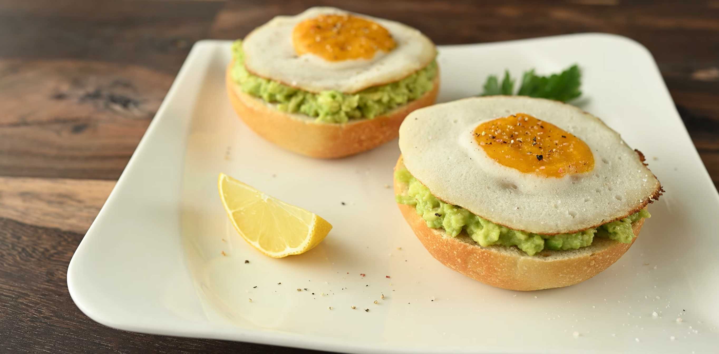 Petit-déjeuner végétalien aux œufs brouillés - Étape 11