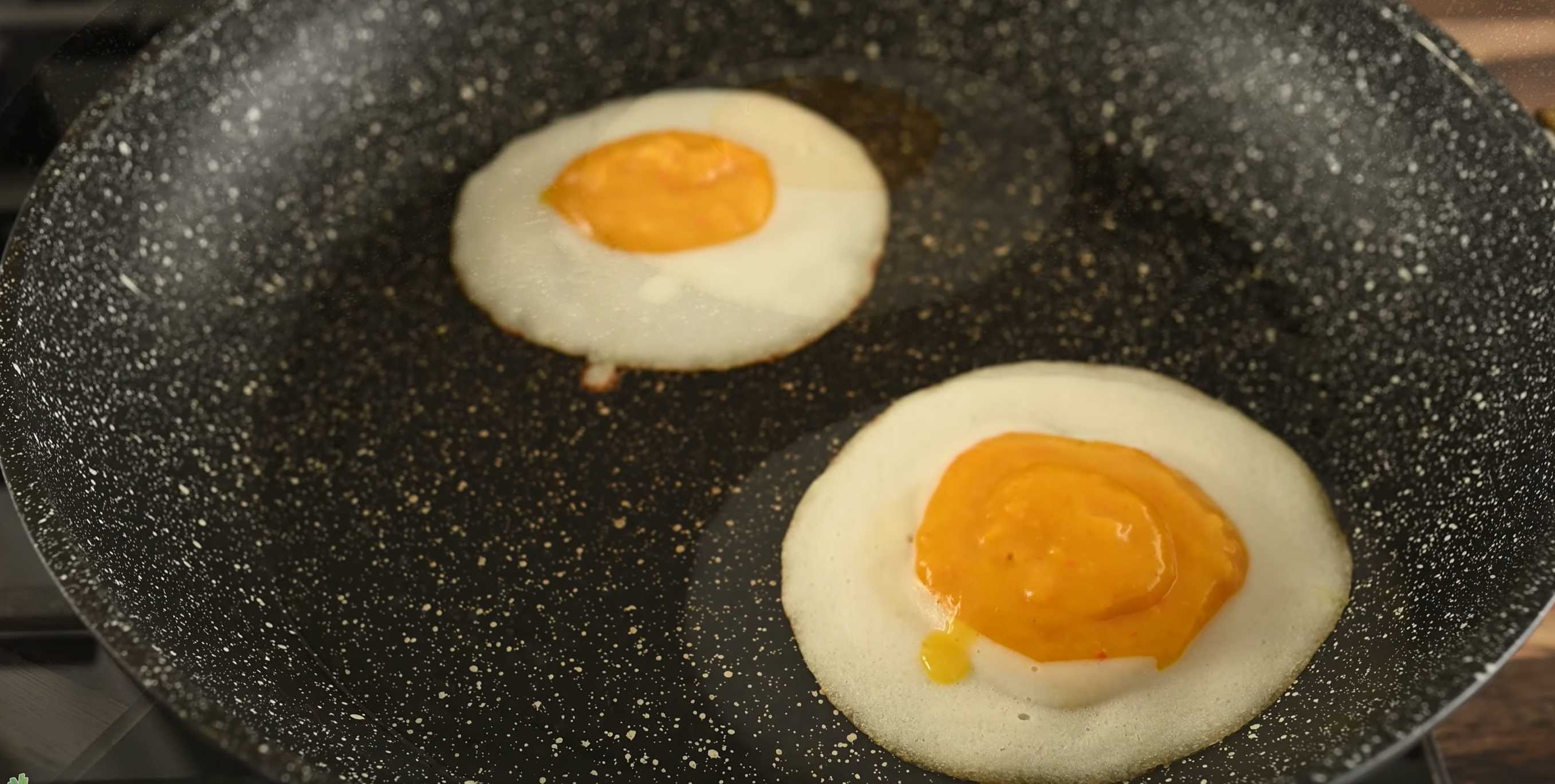 Petit-déjeuner végétalien aux œufs brouillés - Étape 10