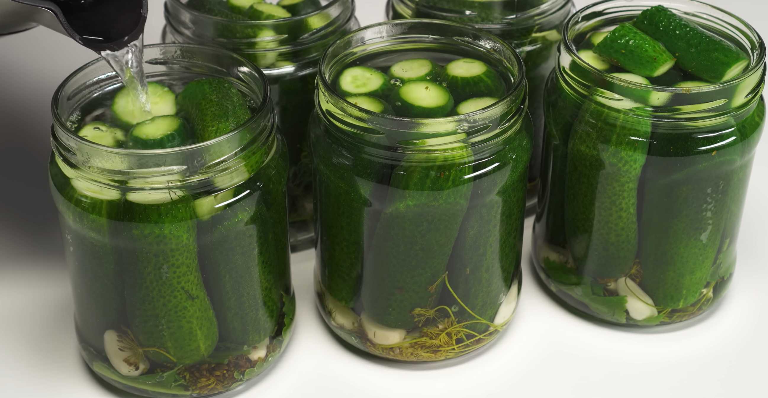 Concombres marinés dans une marinade légère - Étape 7