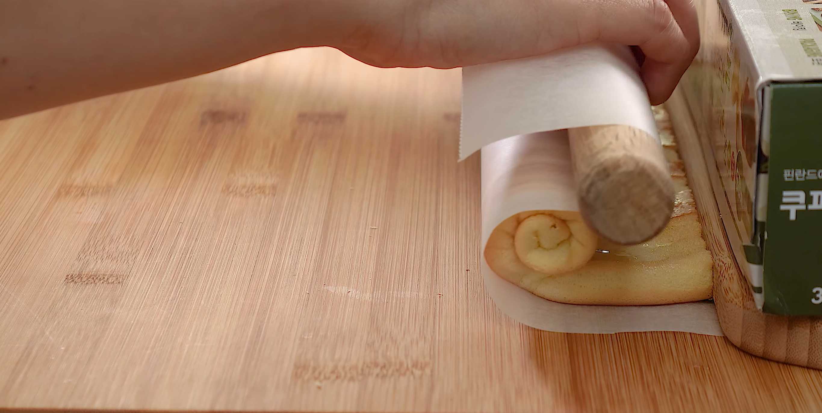 Rouleaux de génoise tendres - Étape 15