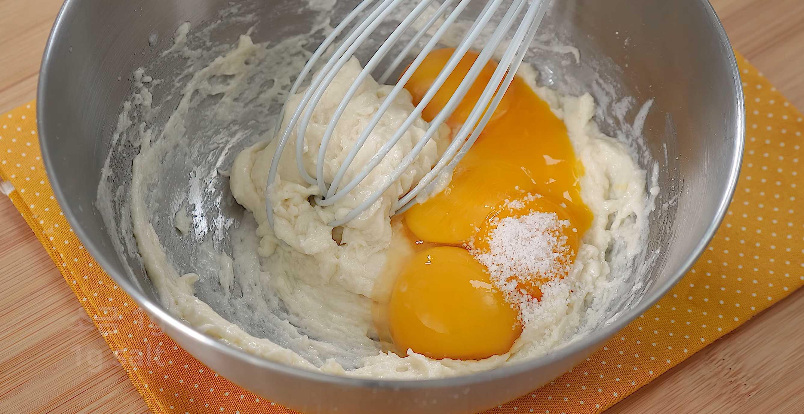 Rouleaux de génoise tendres - Étape 6