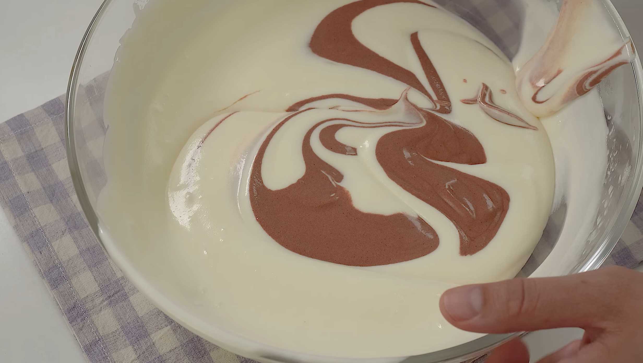 Gâteau mousse au chocolat Oreo - Étape 11