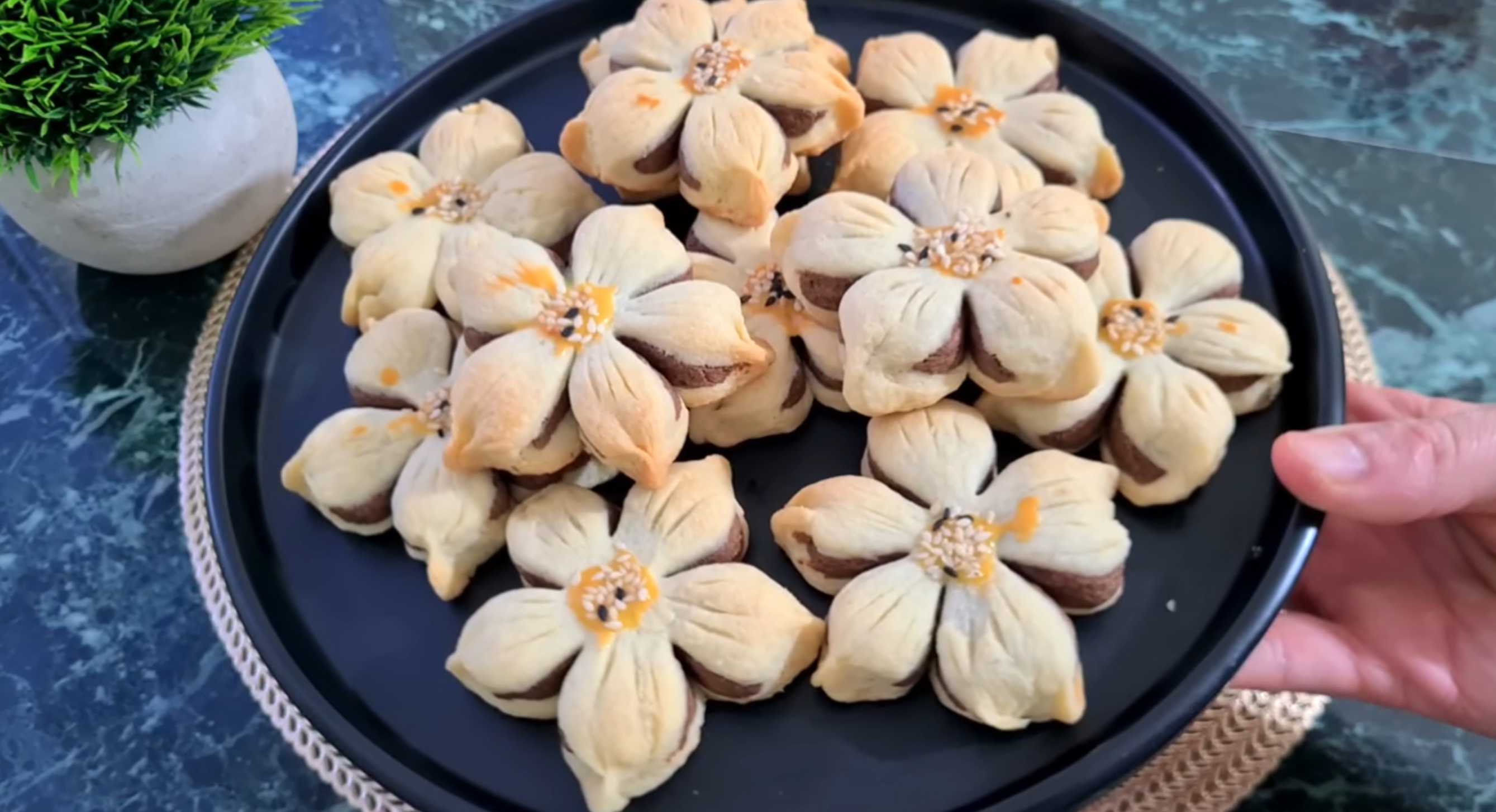 Fleurs en biscuits de Noël - Étape 12