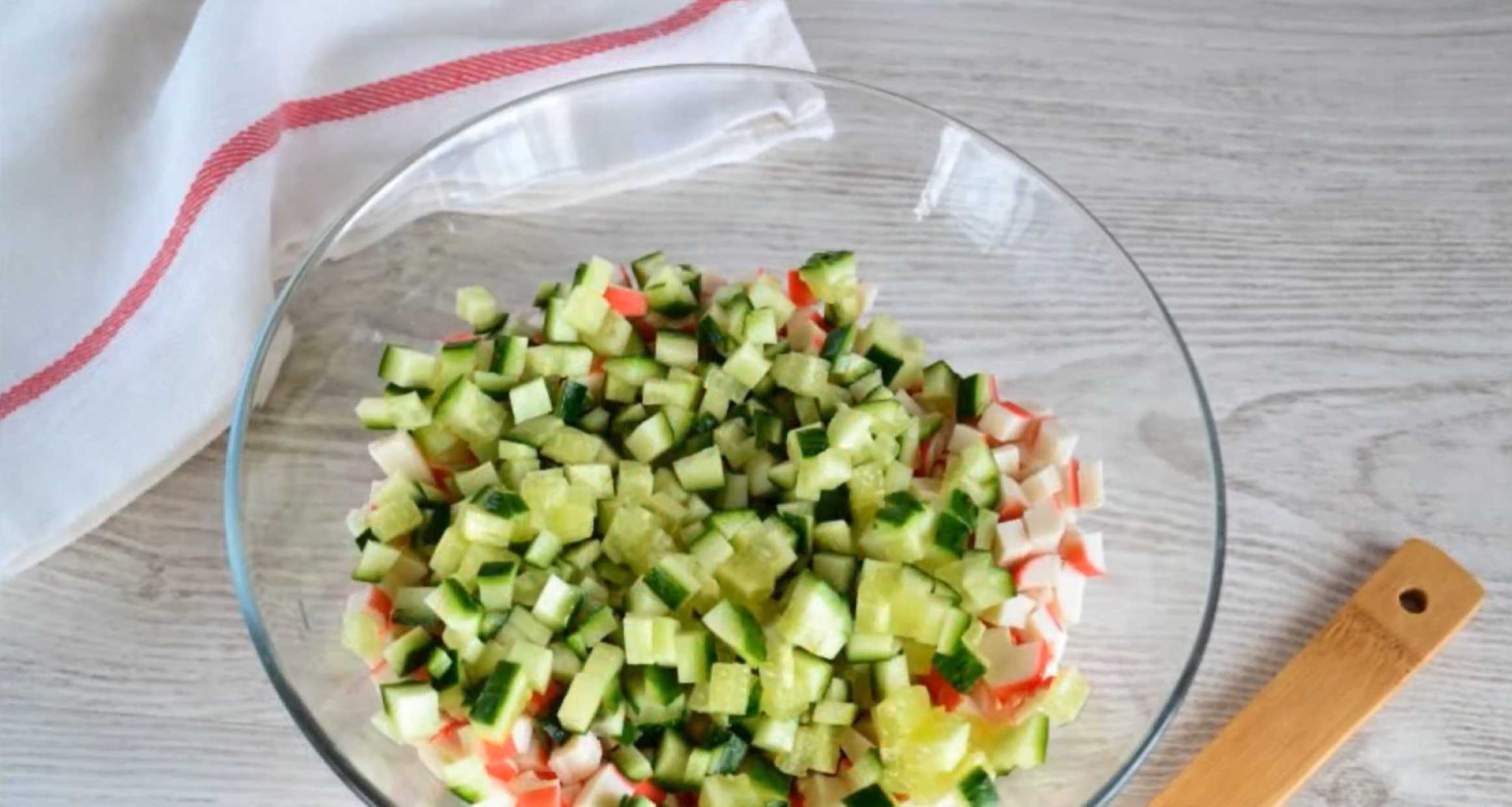 Salade de crabe aux saucisses - Étape 4