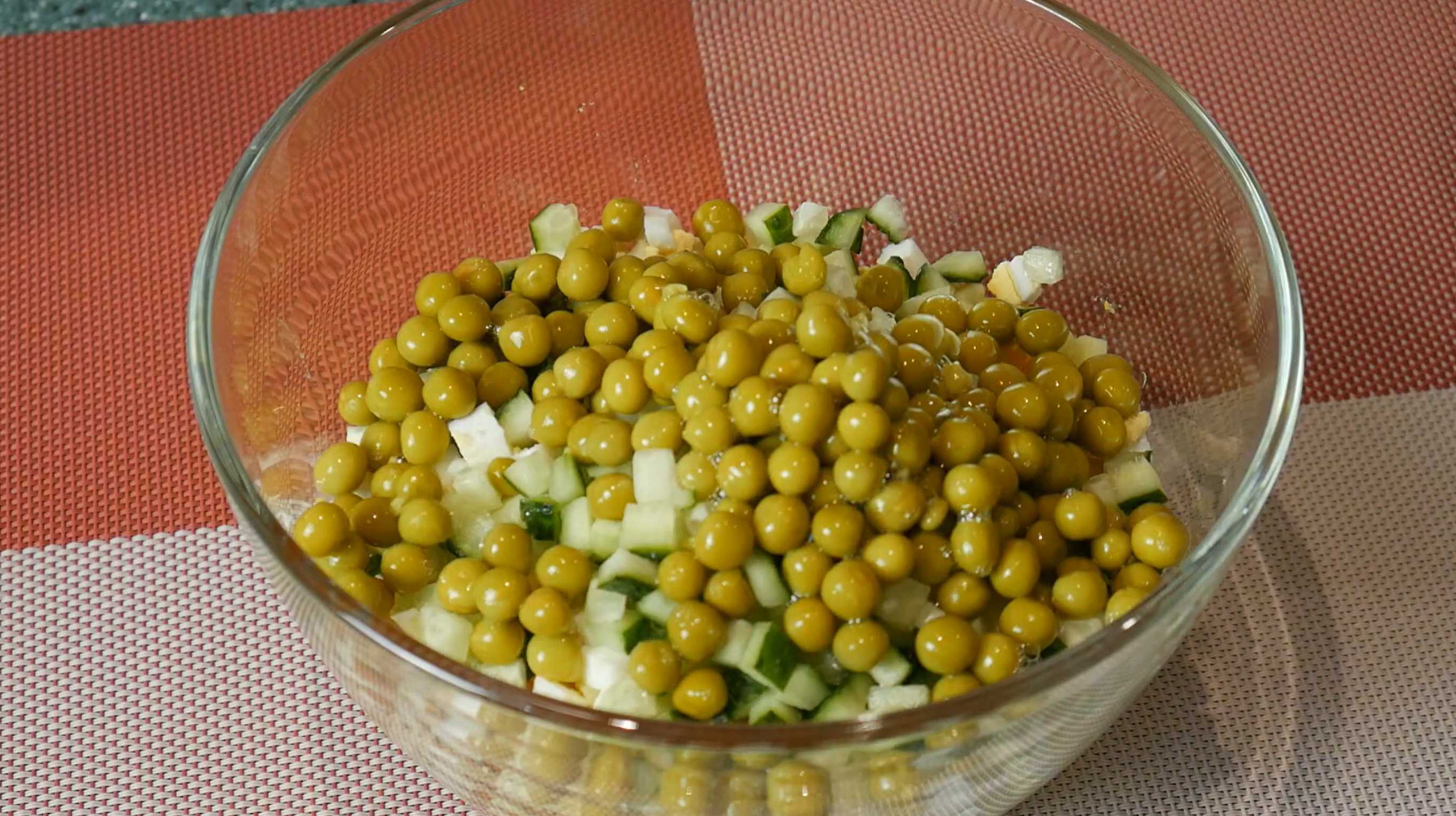 Salade Olivier au poisson - Étape 4