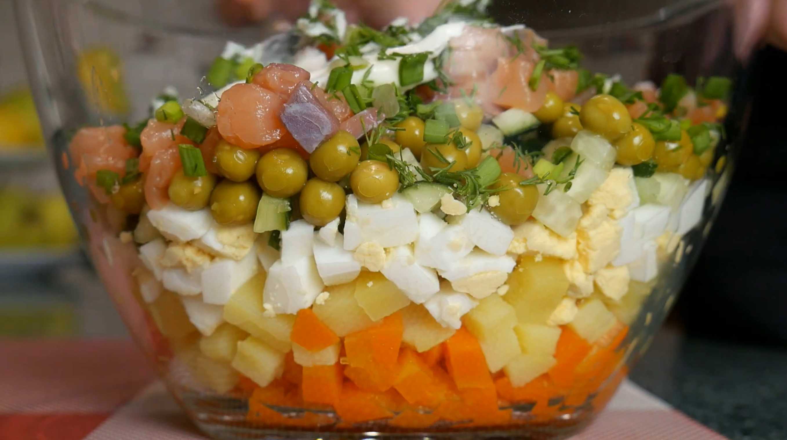 Salade Olivier au poisson - Étape 8