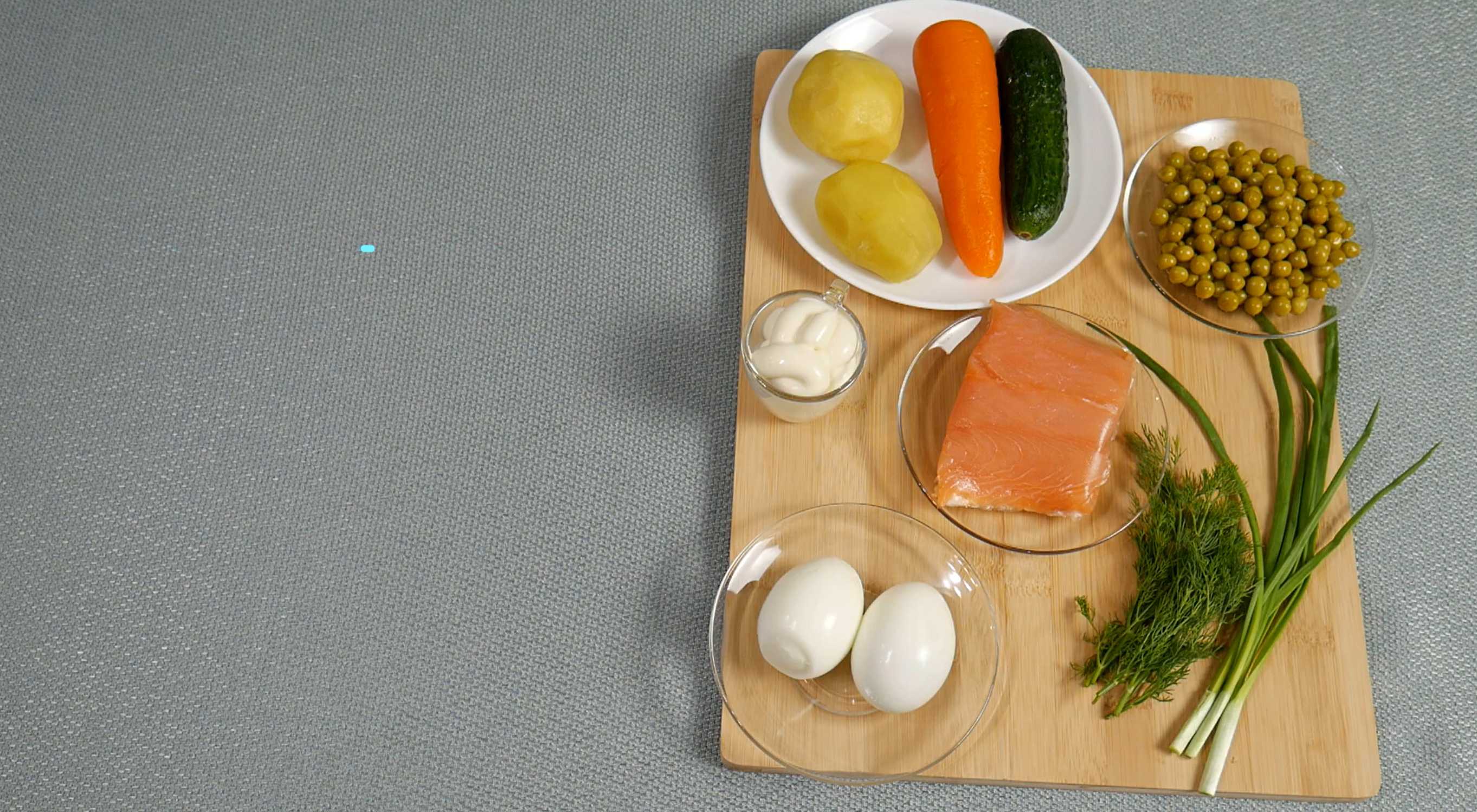 Salade Olivier au poisson - Étape 1