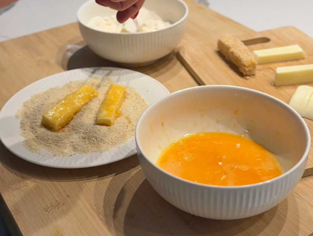 Bâtonnets de fromage cuits au four - Étape 3