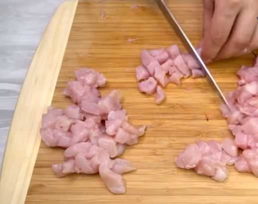 Salade Olivier au concombre frais - Étape 3