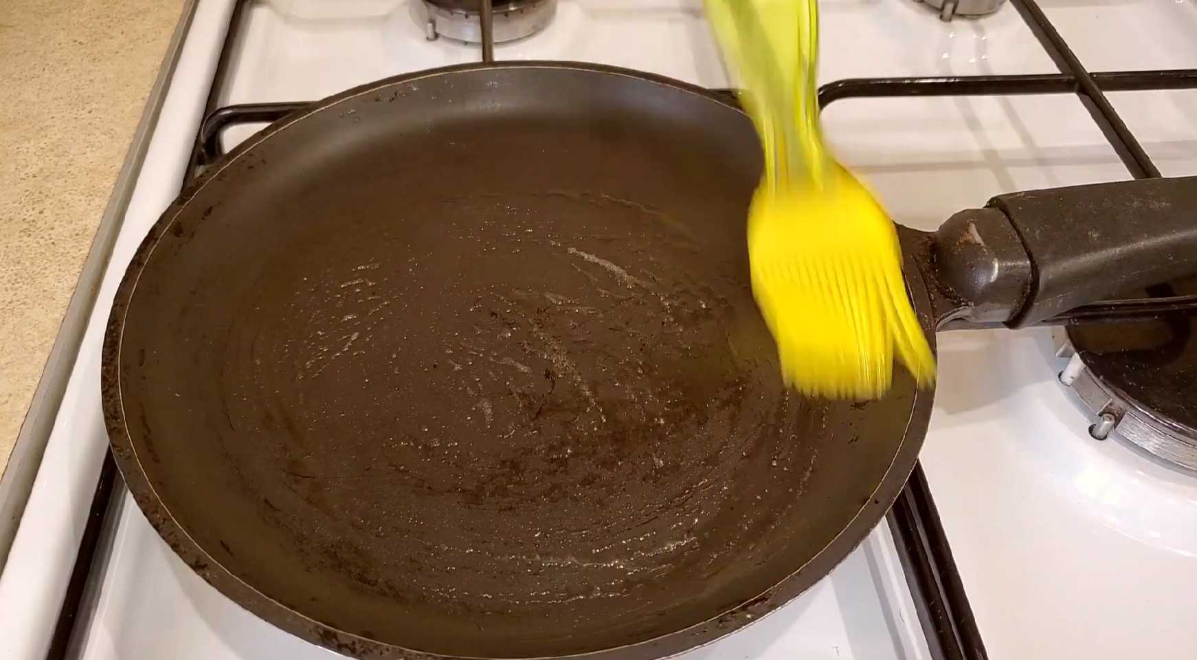 Salade de crabe avec crêpes aux œufs - Étape 2