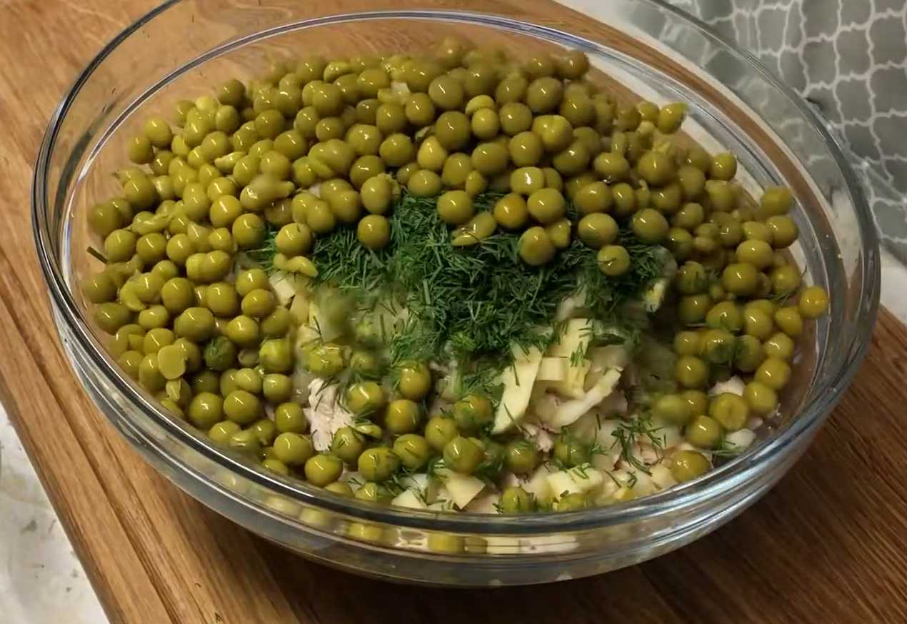 Salade Olivier sans concombres - Étape 8