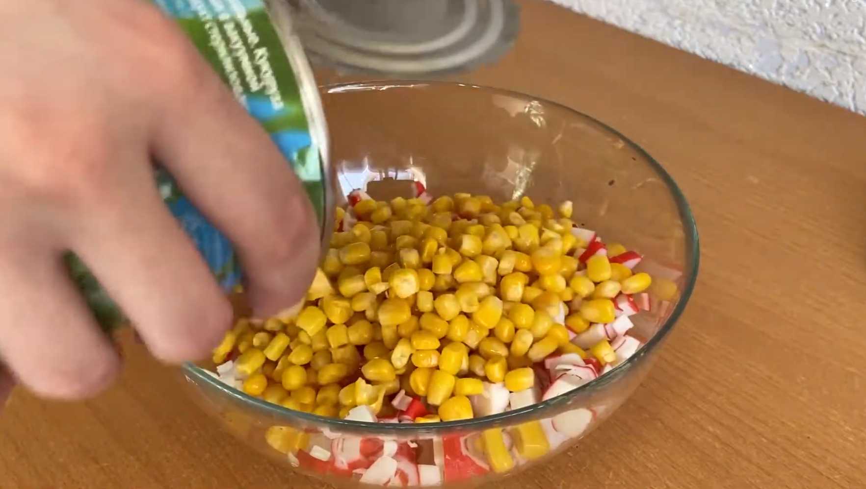 Salade de crabe en lavash - Étape 3