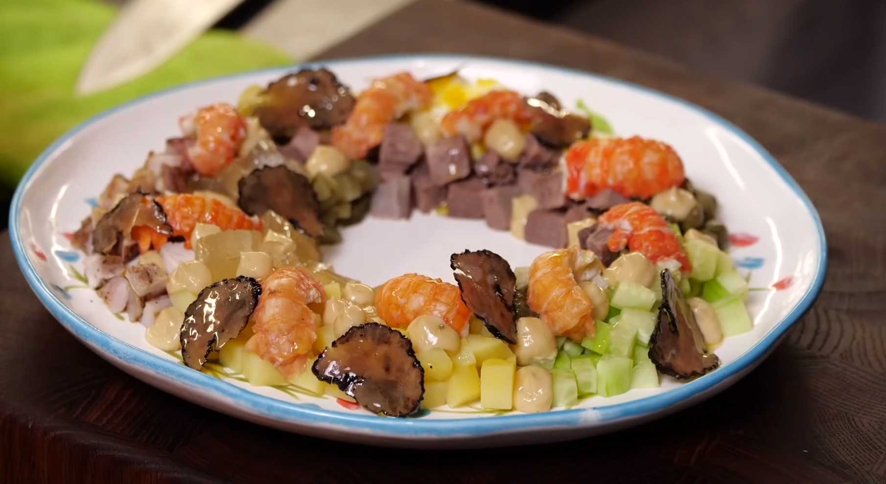 Recette originale de la salade Olivier - Étape 16