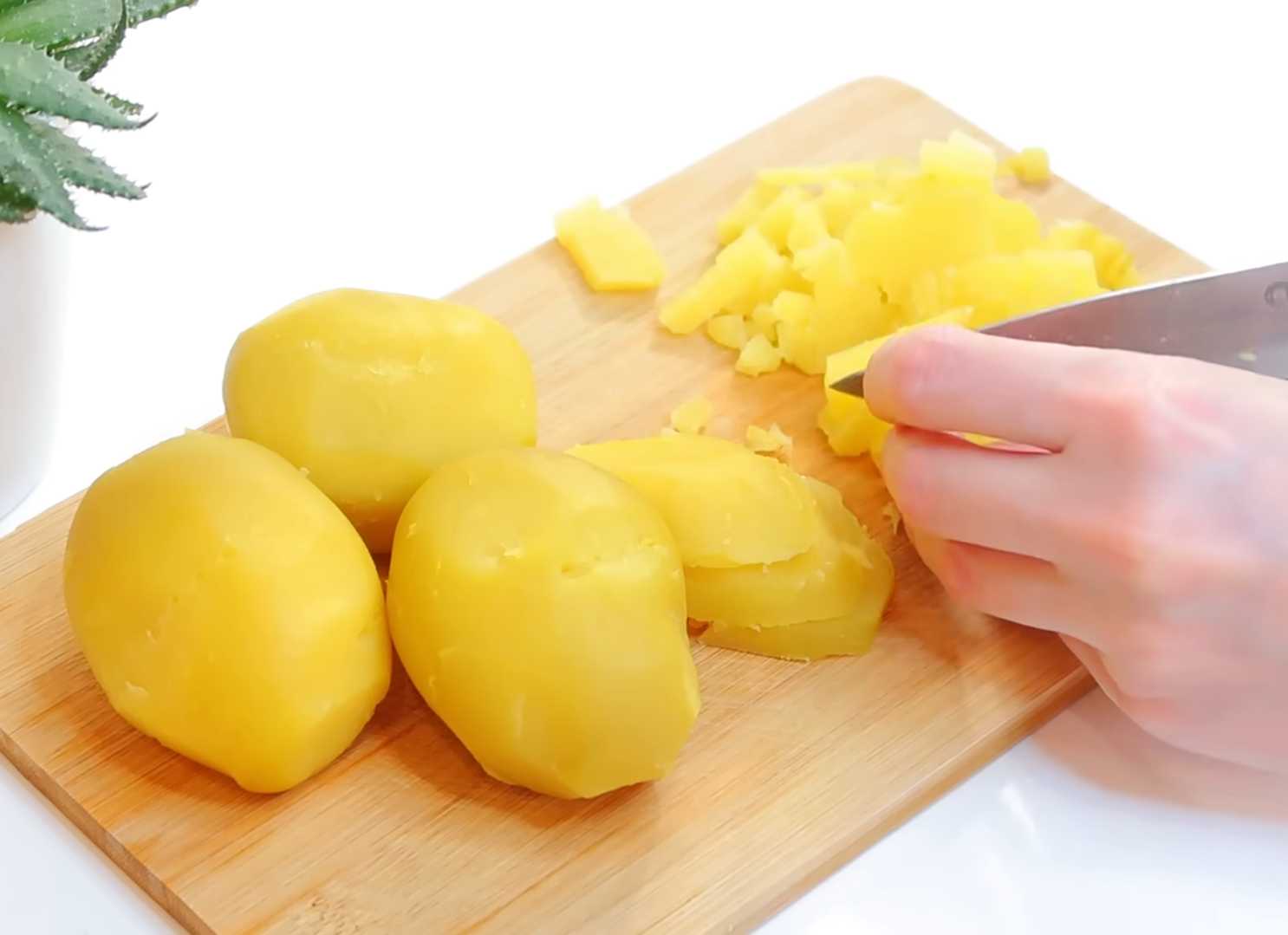 Salade Olivier classique - Étape 2