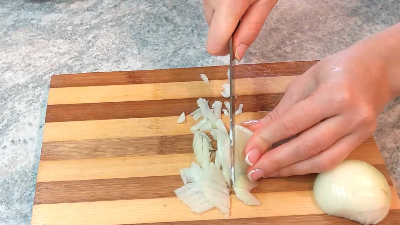 Hareng sous un manteau de fourrure en forme de poisson - Étape 2