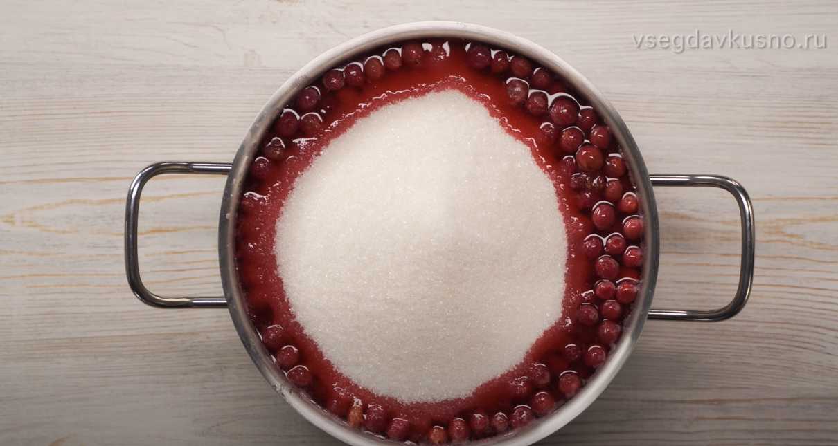 Confiture de groseilles à maquereau pour l'hiver - Étape 6