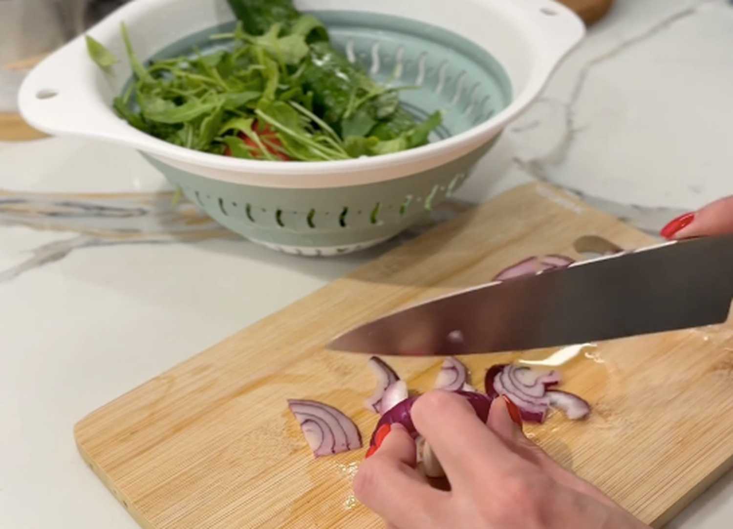 Blanc de poulet à la friteuse à air avec salade de légumes - Étape 4