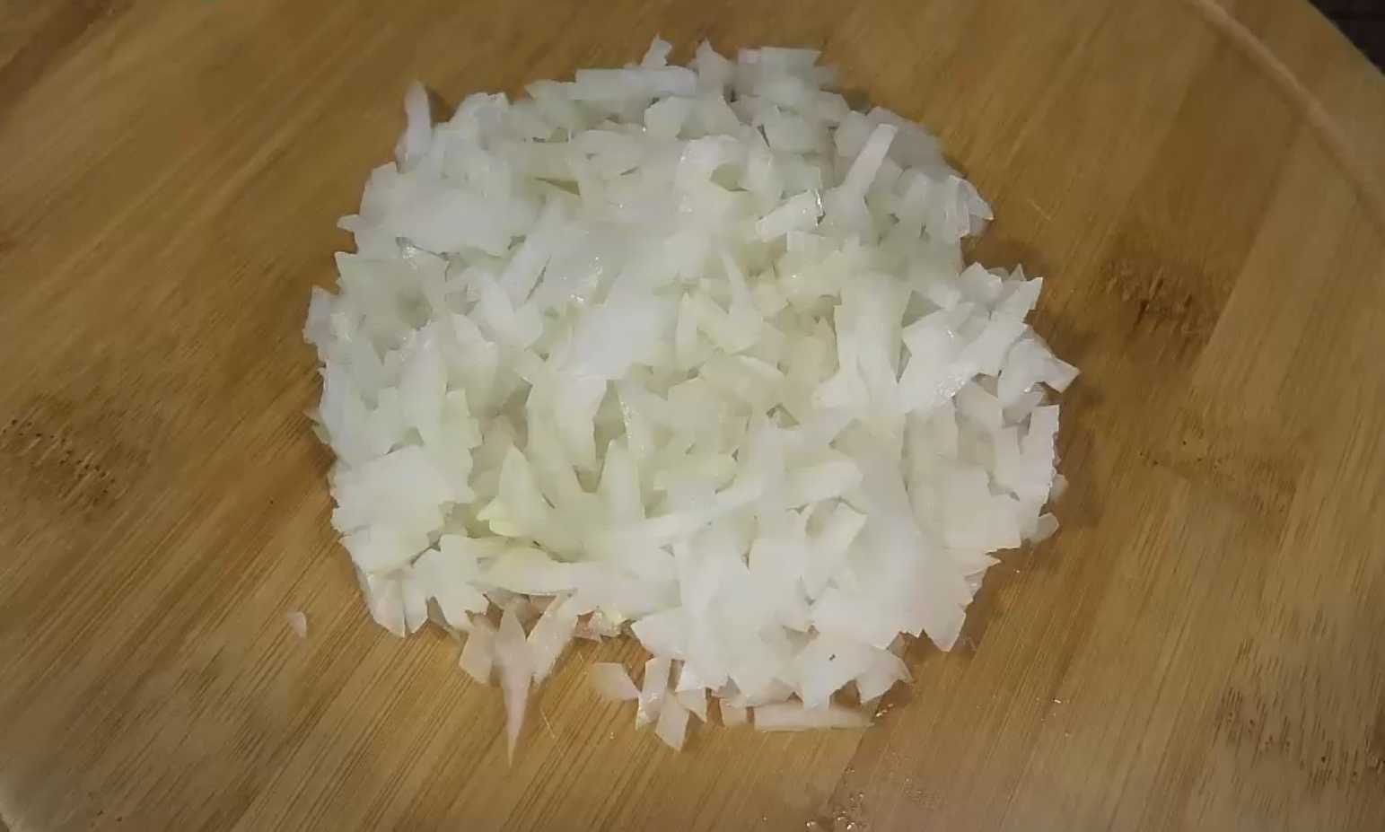 Hareng sous une fourrure dans un pain pita - Étape 2