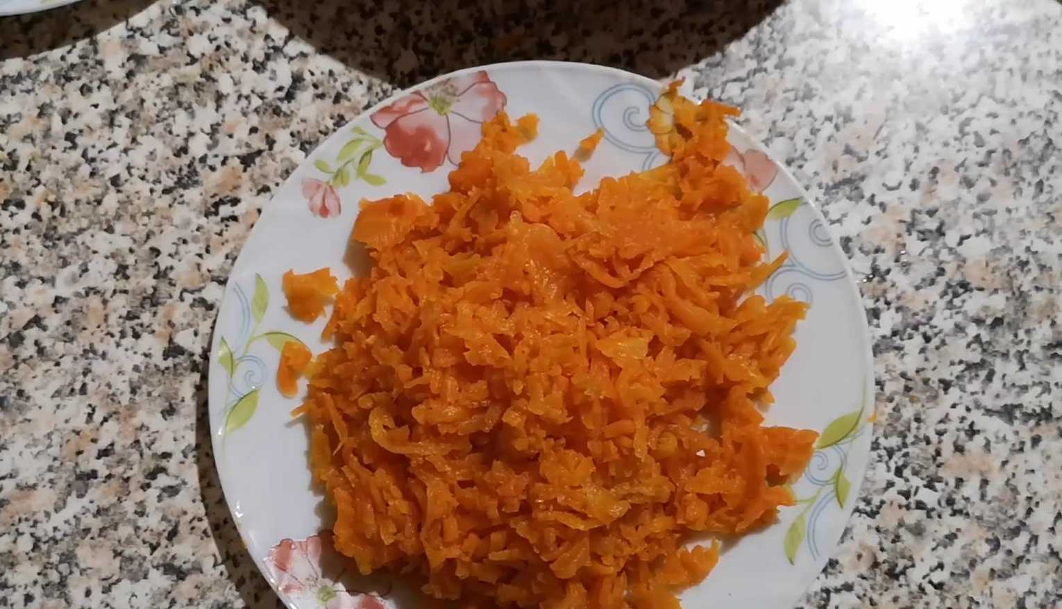 Hareng sous un manteau de fourrure de renard aux champignons - Étape 4