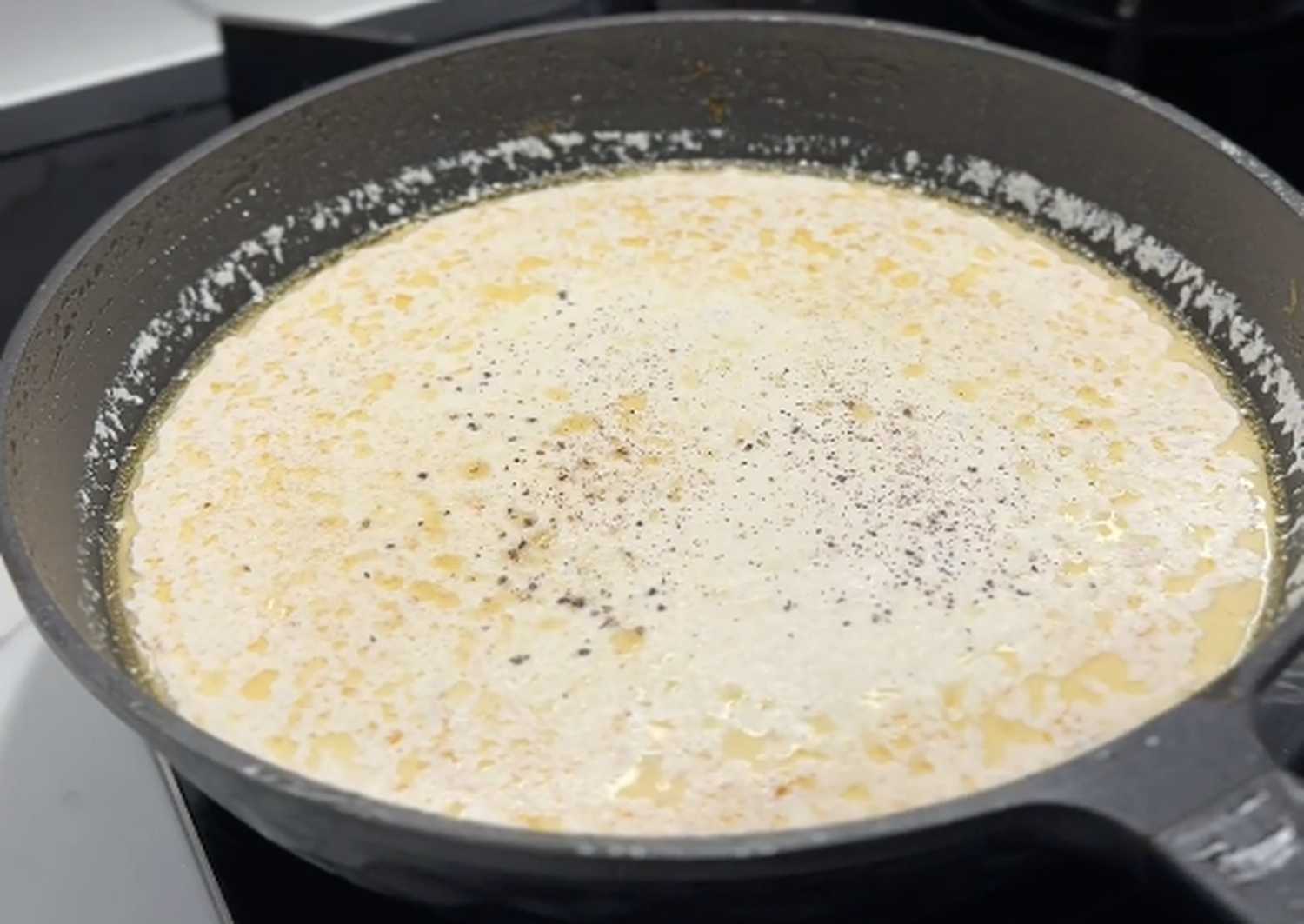 Poulet à la sauce crémeuse - Étape 3 : Préparation de la sauce