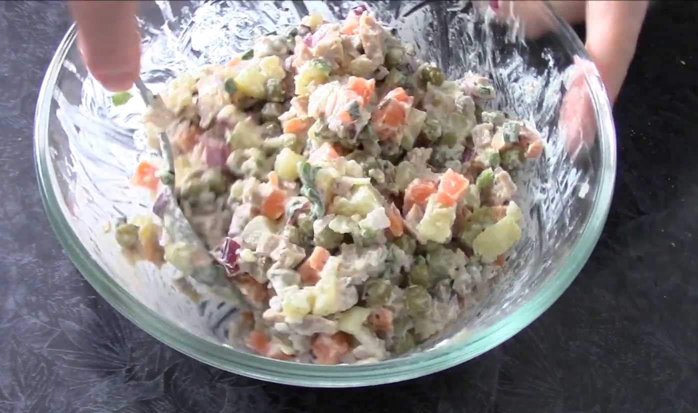 Salade Olivier aux calamars - Étape 7