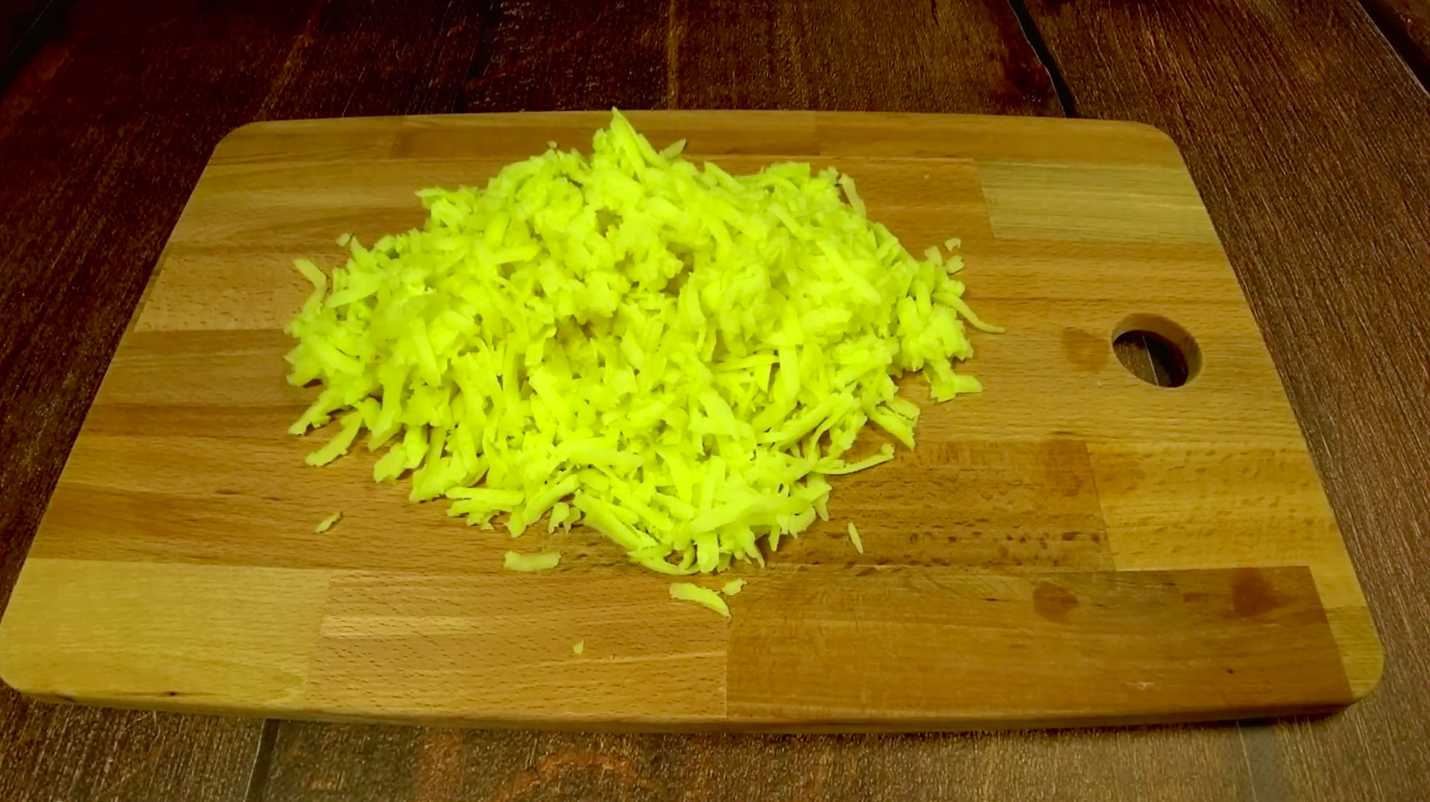 Hareng sous une fourrure sans œufs - Étape 1