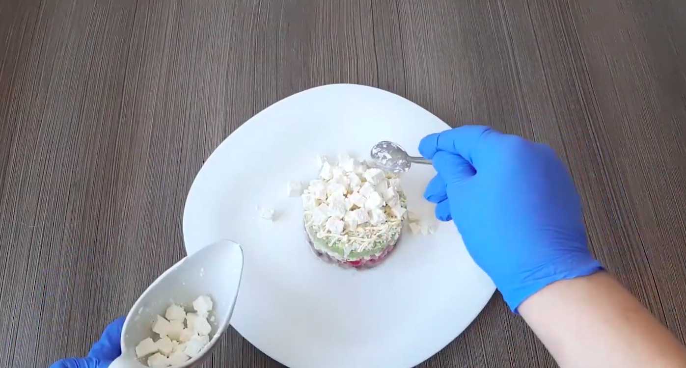 Hareng sous un manteau de fourrure sans betteraves - Étape 9